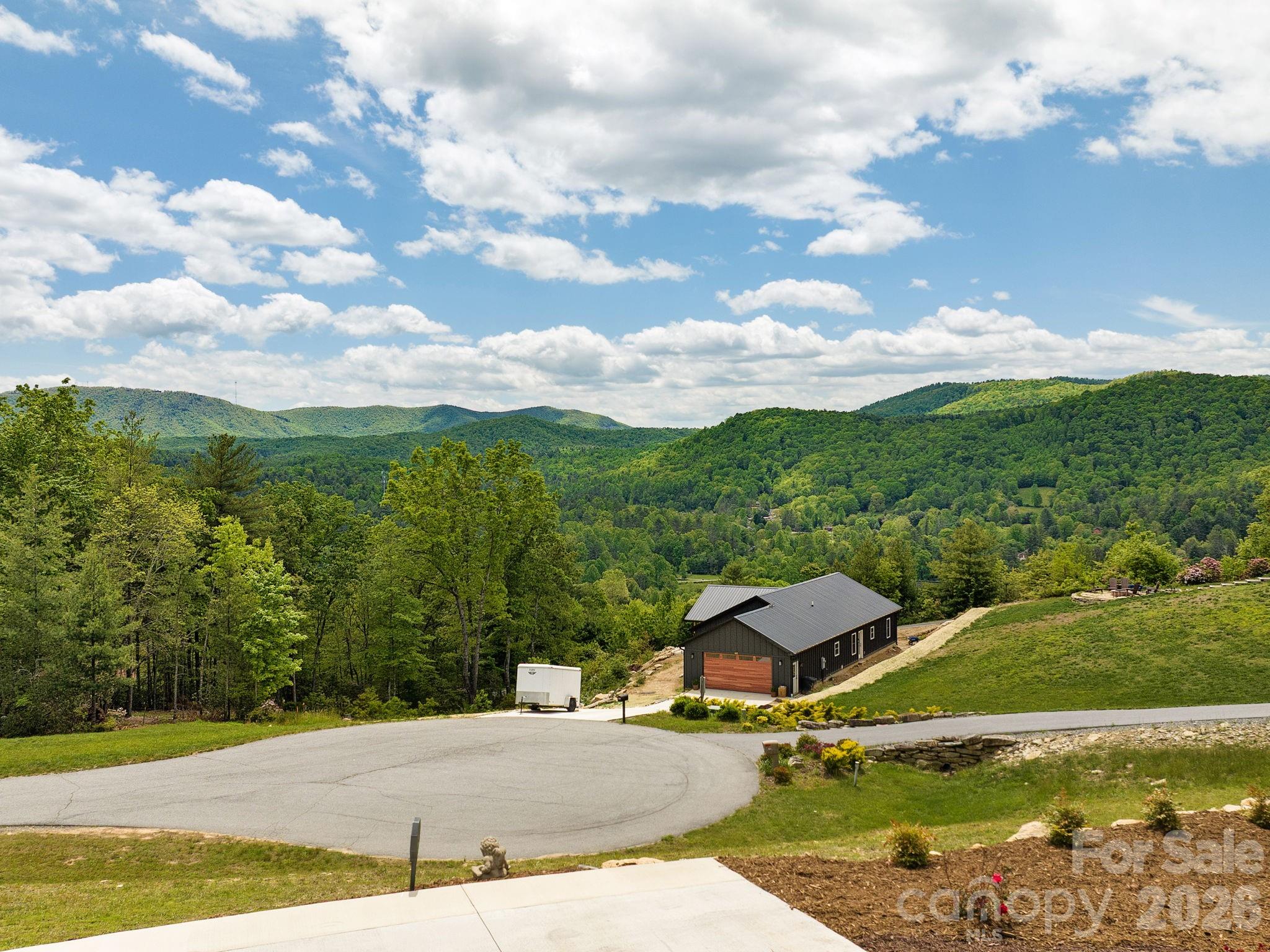 636 Crystal Heights Drive — Hendersonville