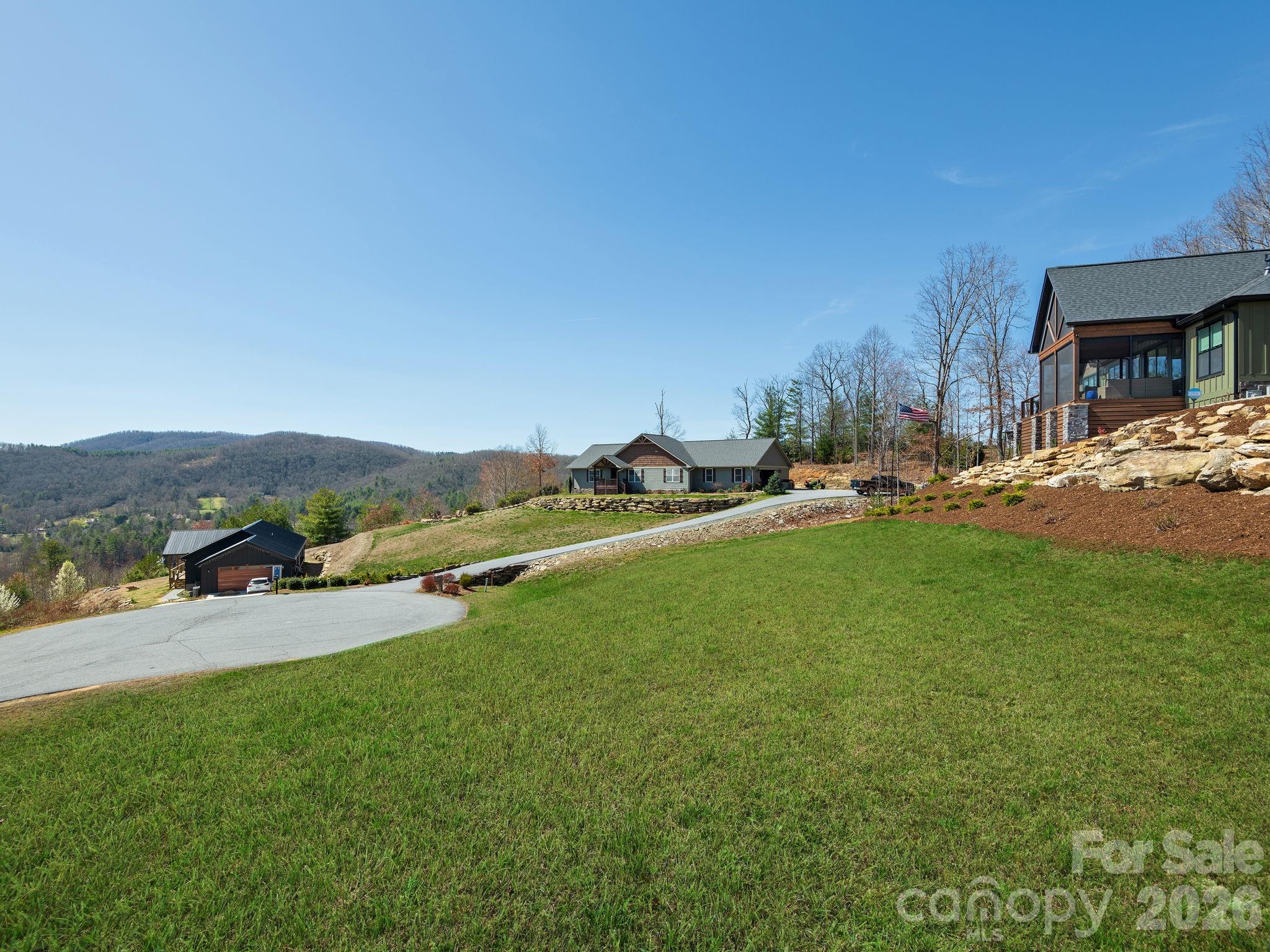 636 Crystal Heights Drive — Hendersonville