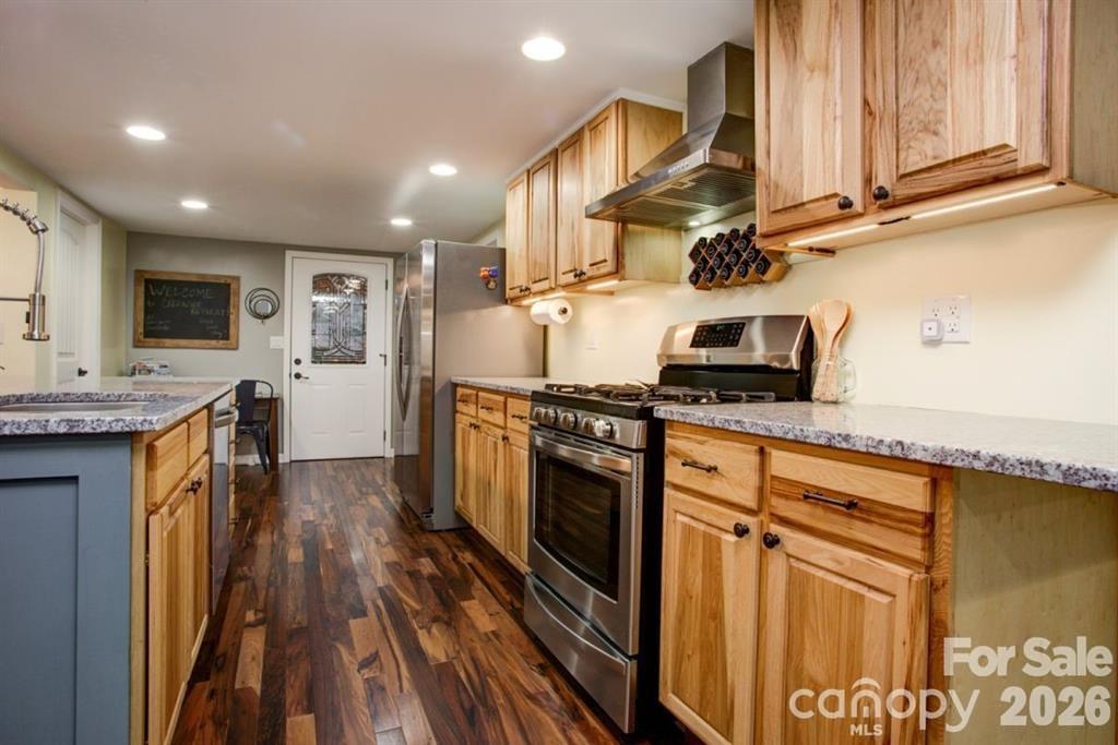 347 Blackberry Inn Road — Weaverville