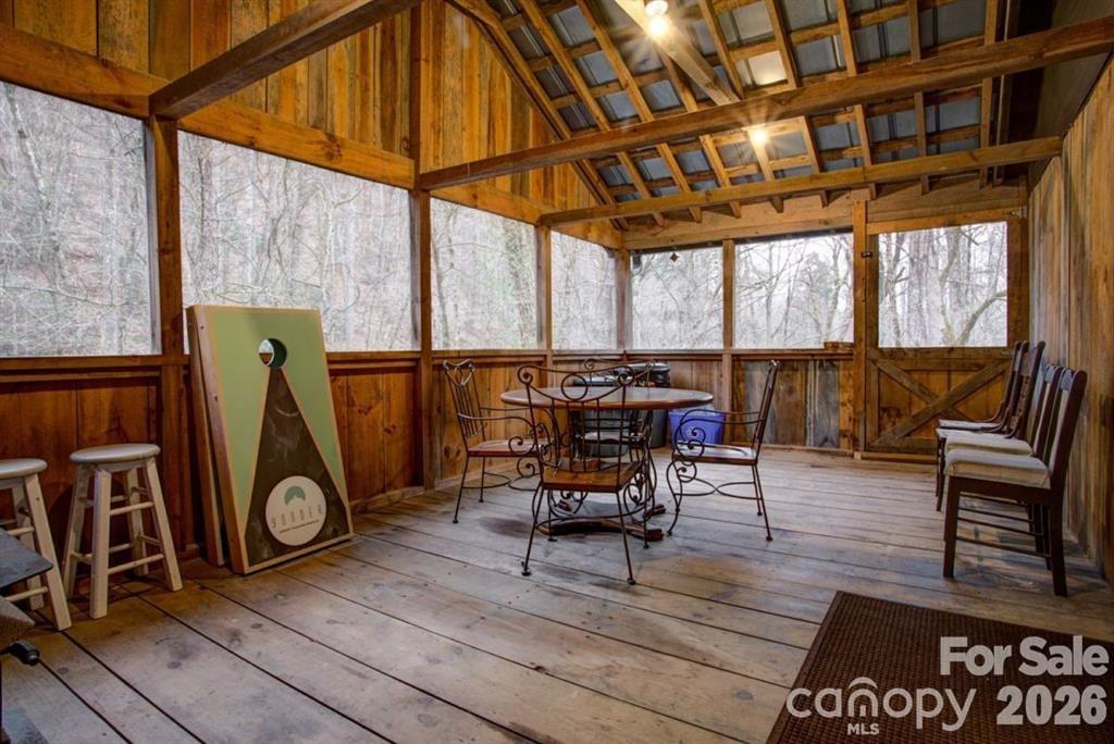 347 Blackberry Inn Road — Weaverville