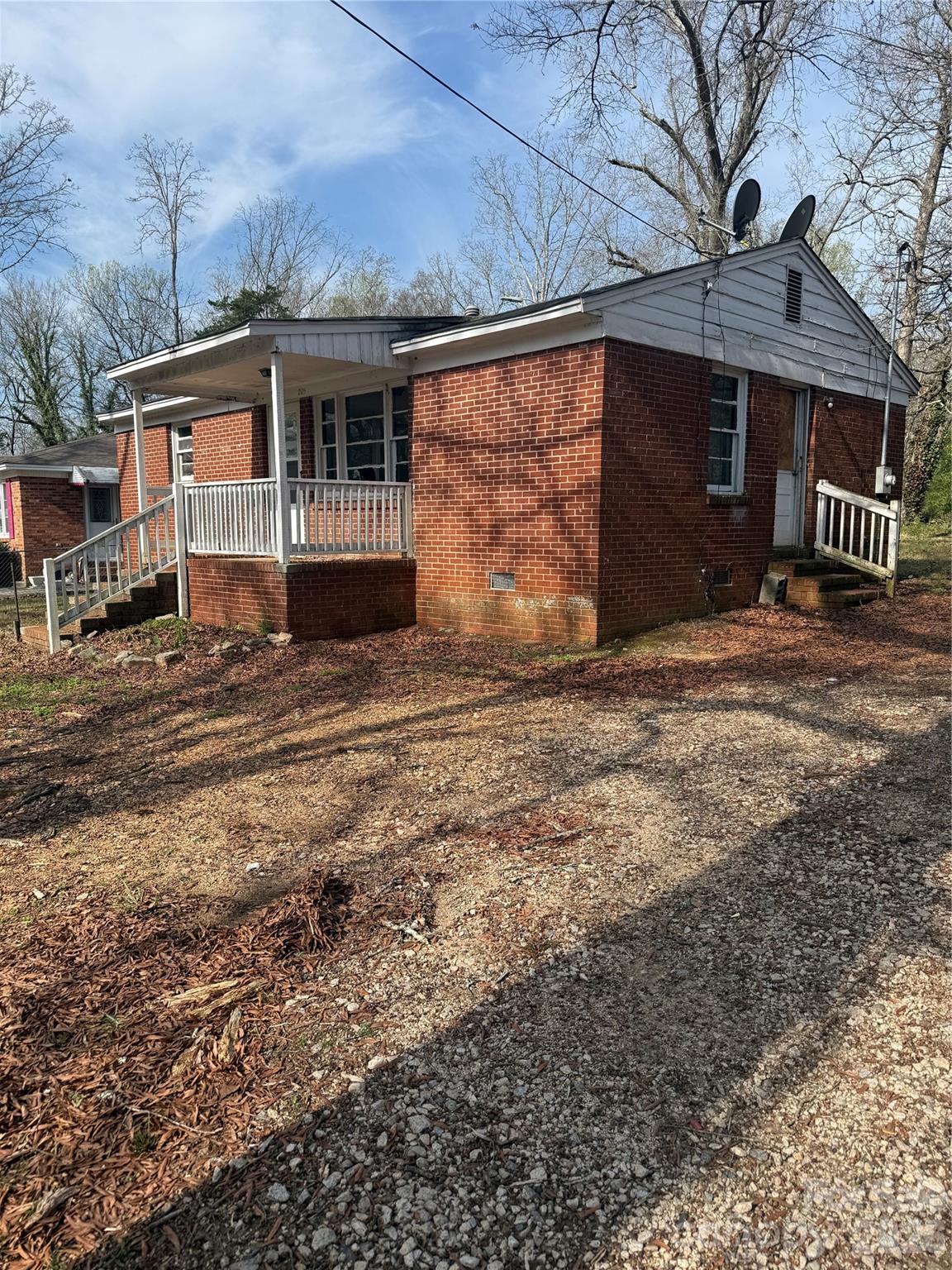 205 Jewel Street — Chester