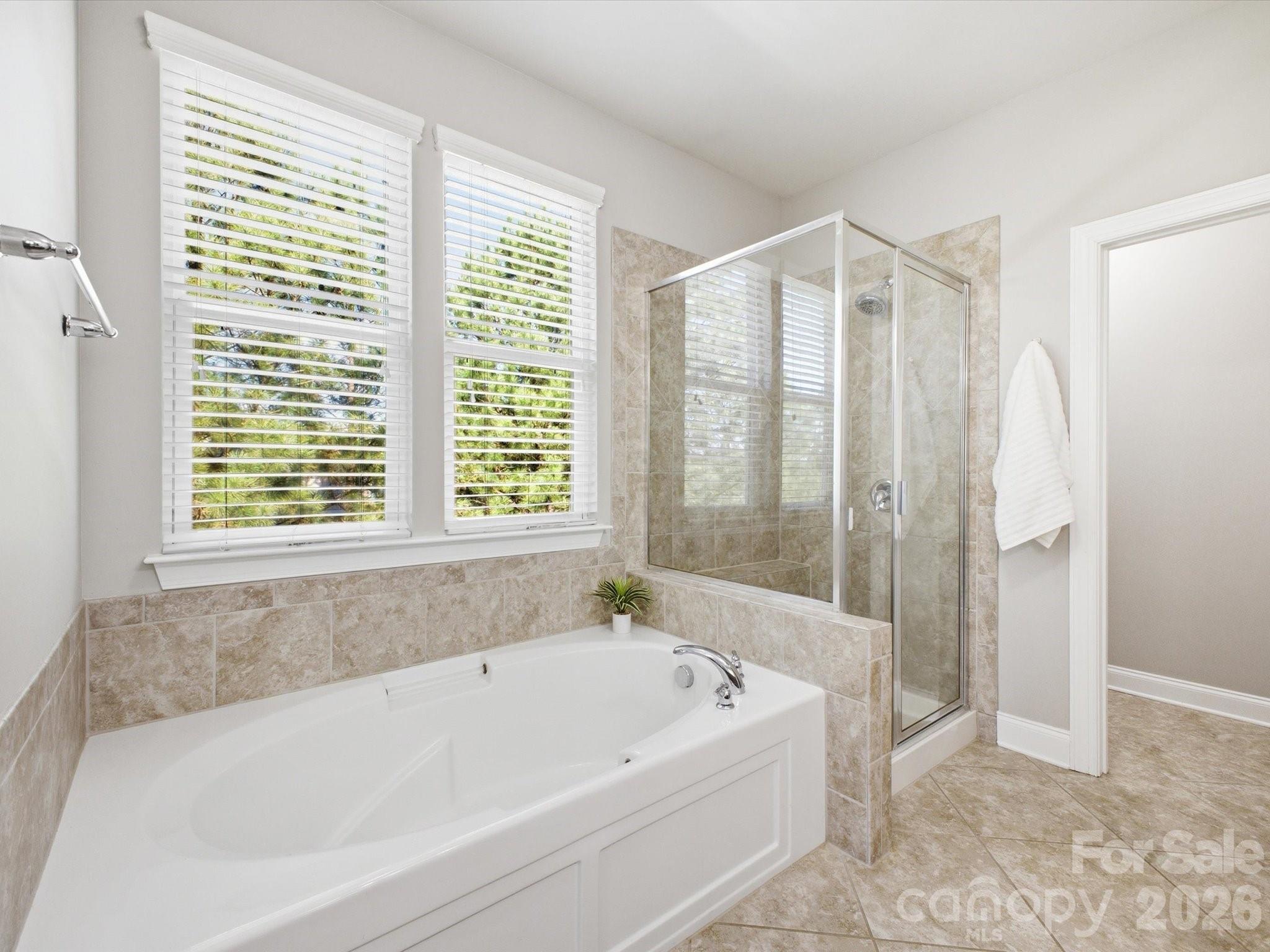 1037 Pennington Drive — Lancaster