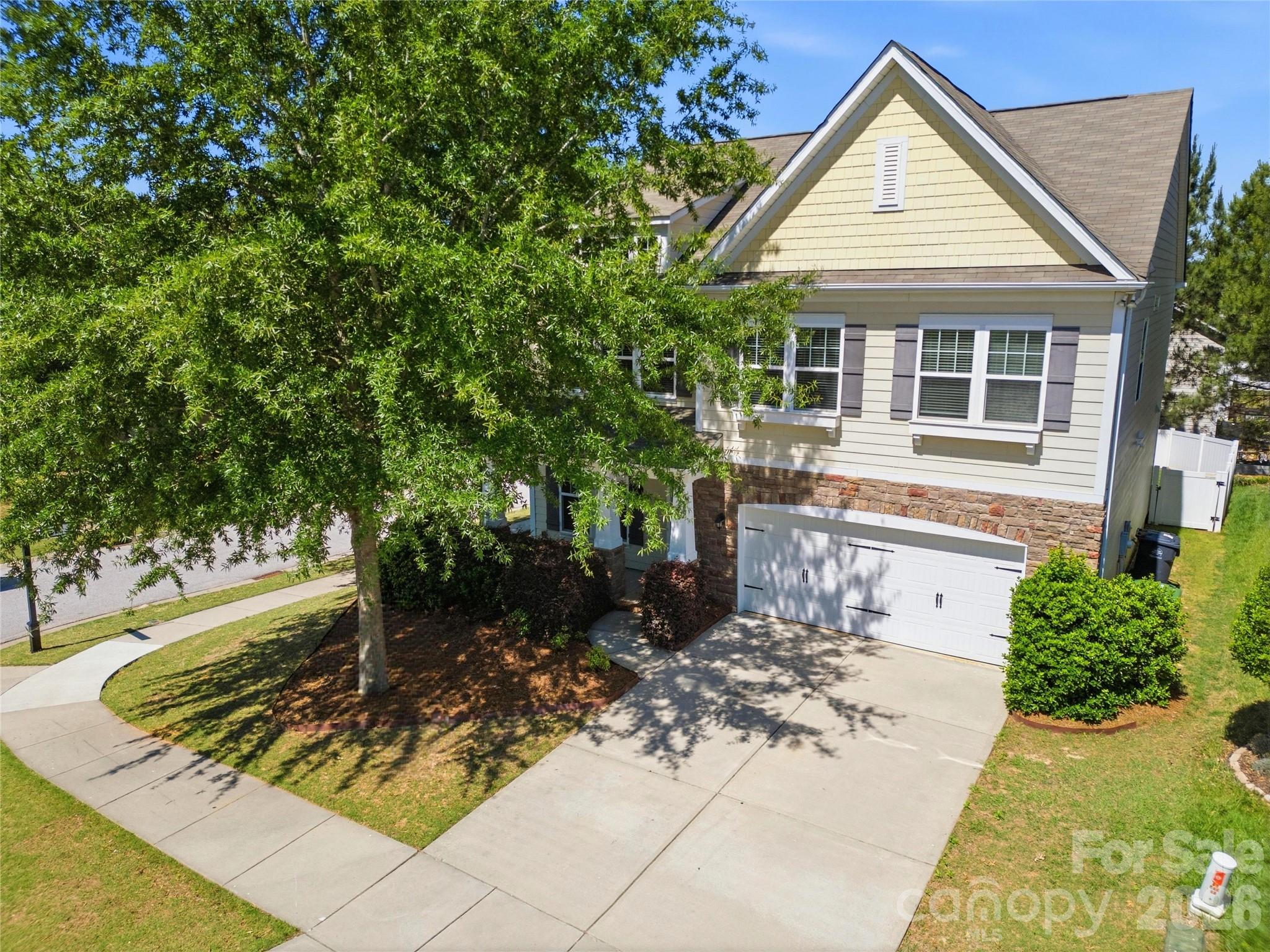 1037 Pennington Drive — Lancaster