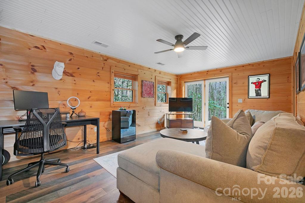 130 Greenfield Circle — Brevard