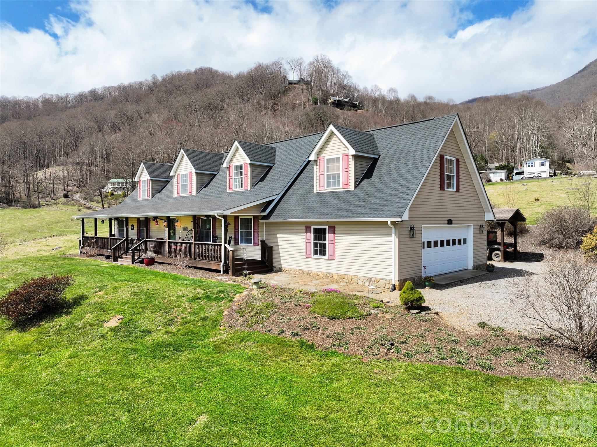 371 Ned Cove Road — Waynesville