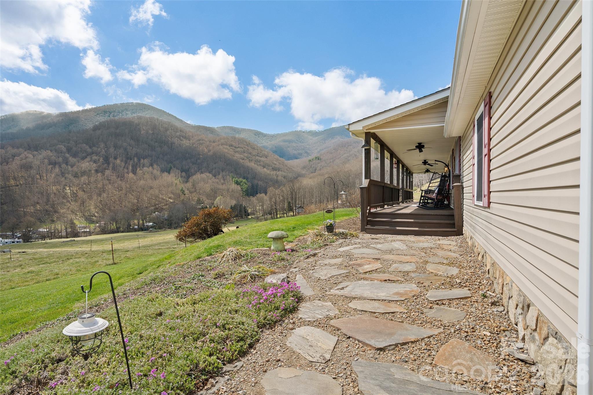 371 Ned Cove Road — Waynesville