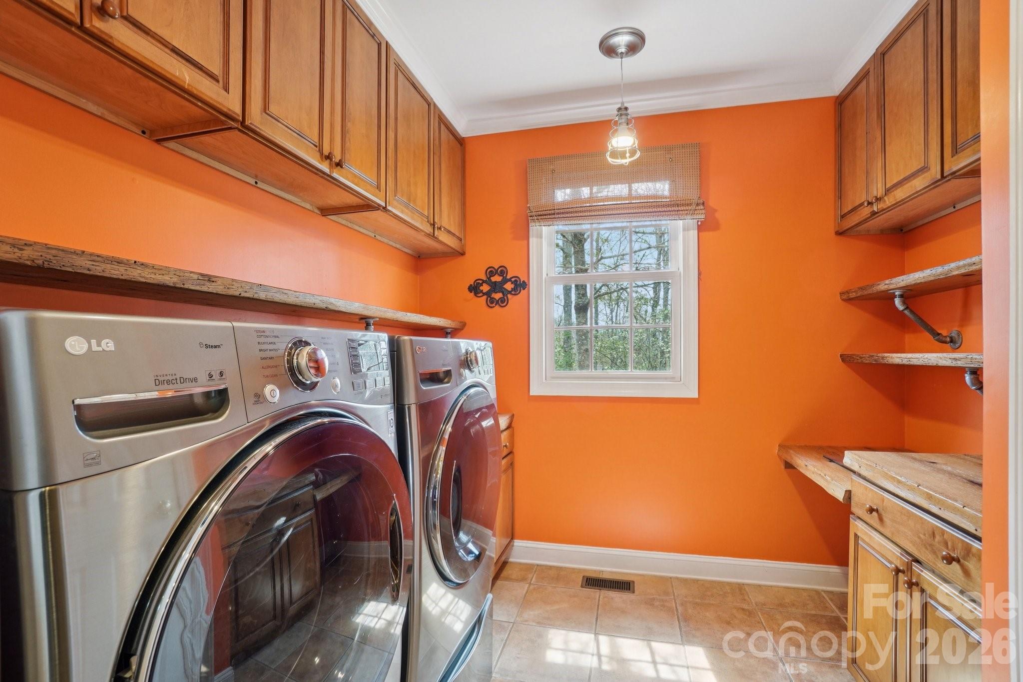 304 Pine Forest Trace — Hendersonville