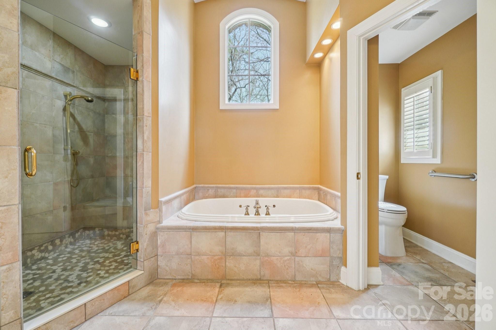 304 Pine Forest Trace — Hendersonville