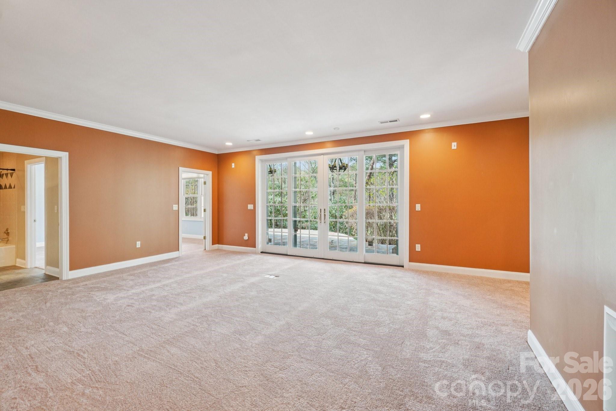 304 Pine Forest Trace — Hendersonville