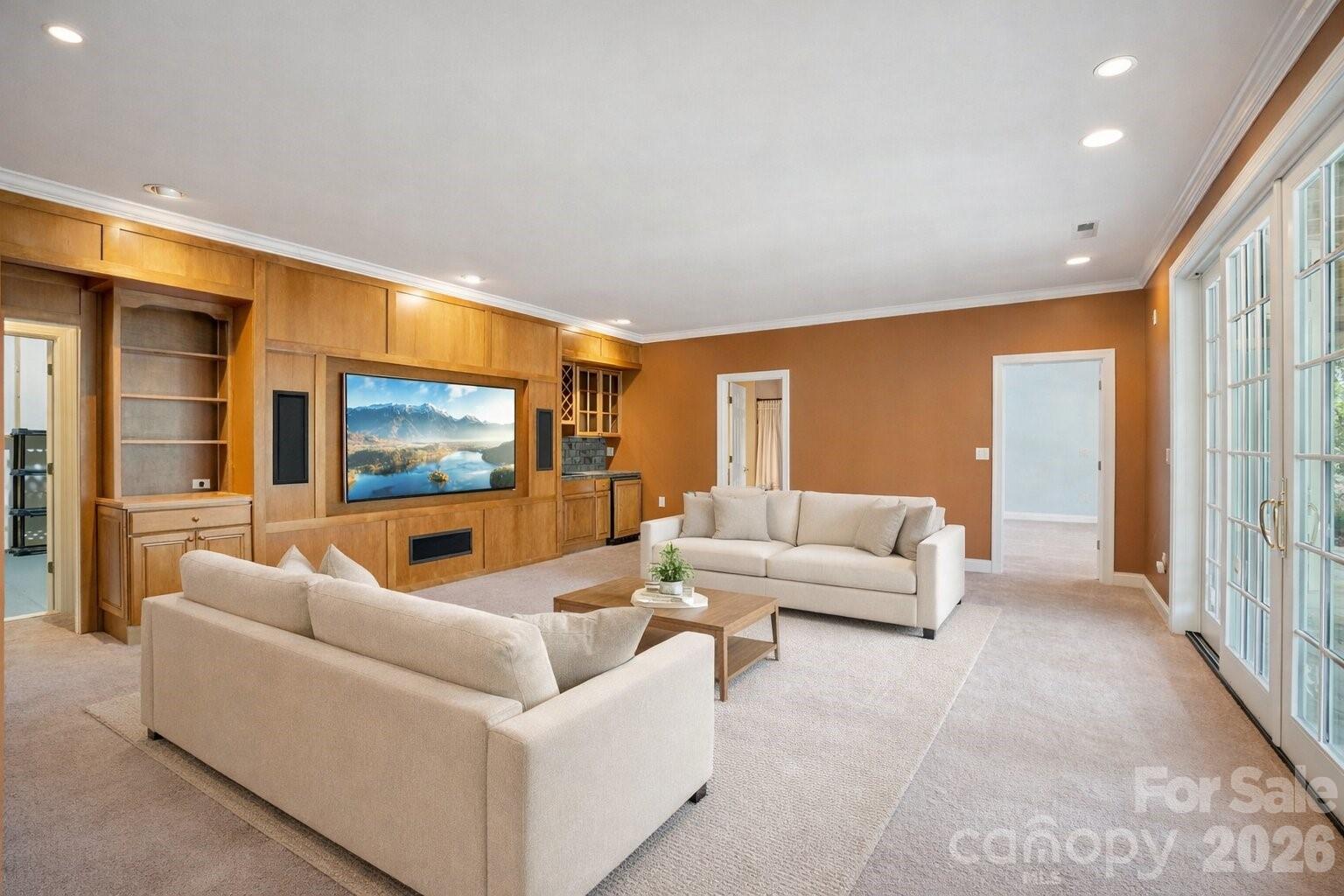 304 Pine Forest Trace — Hendersonville