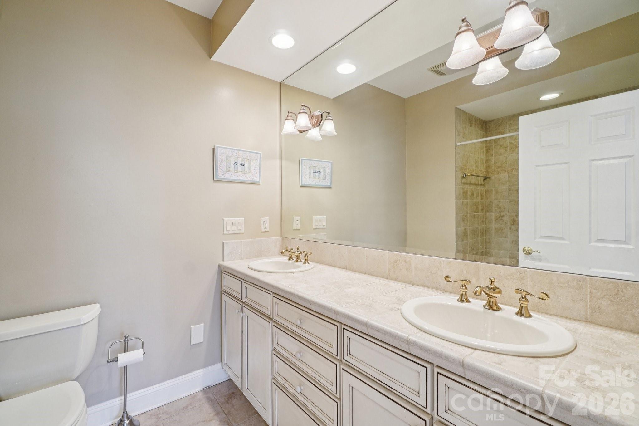 304 Pine Forest Trace — Hendersonville
