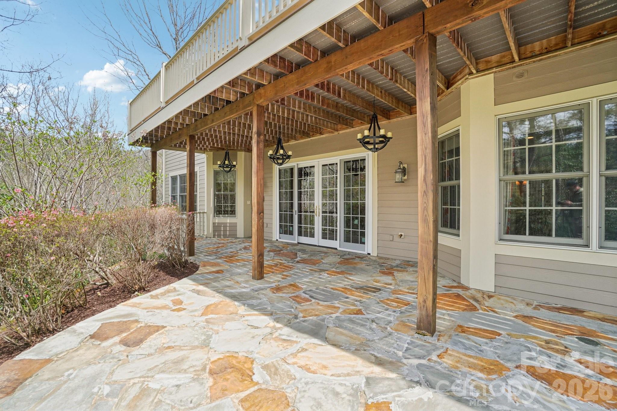 304 Pine Forest Trace — Hendersonville