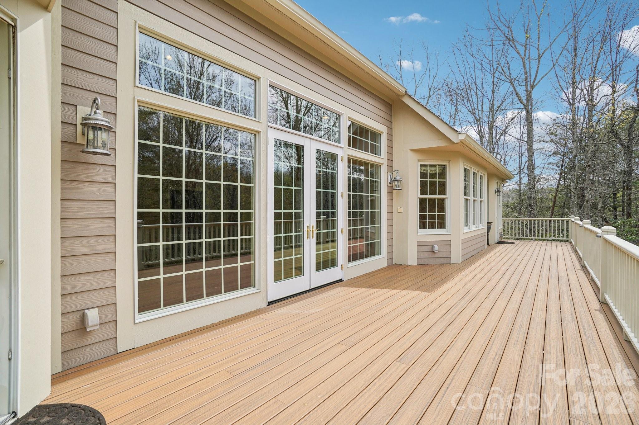 304 Pine Forest Trace — Hendersonville