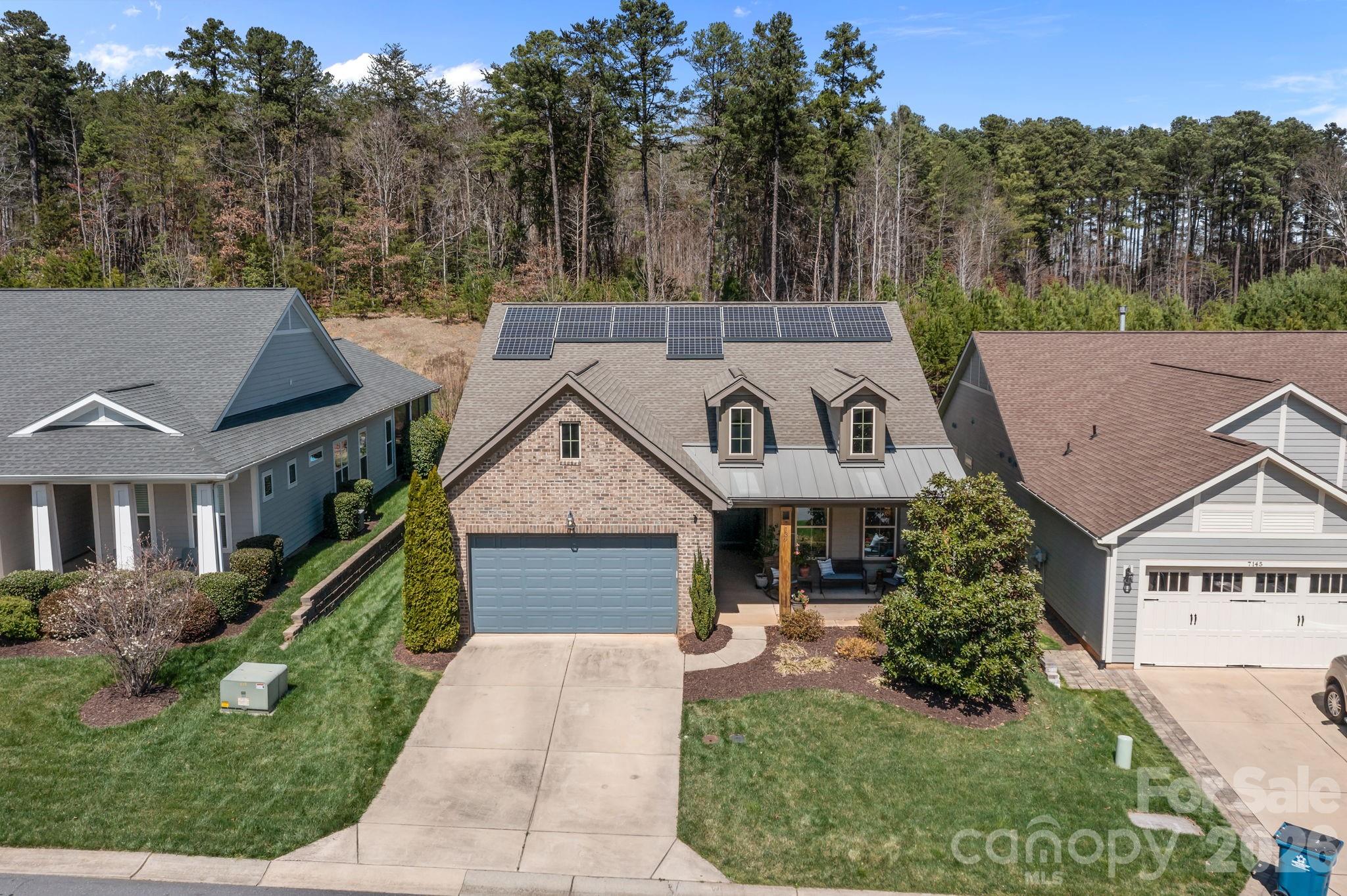 7139 Hanging Rock Court — Denver