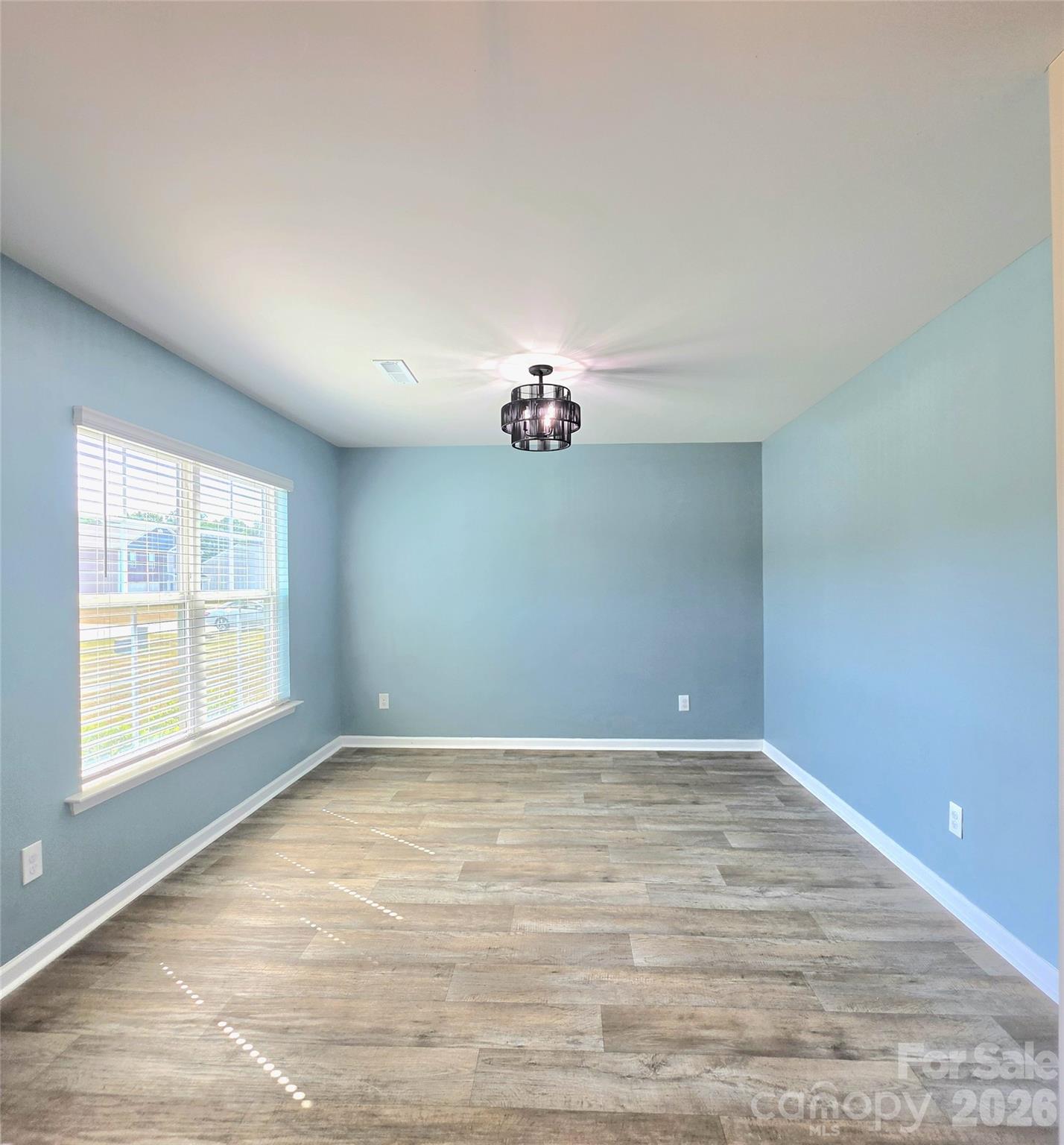221 Culloden Drive — Mocksville