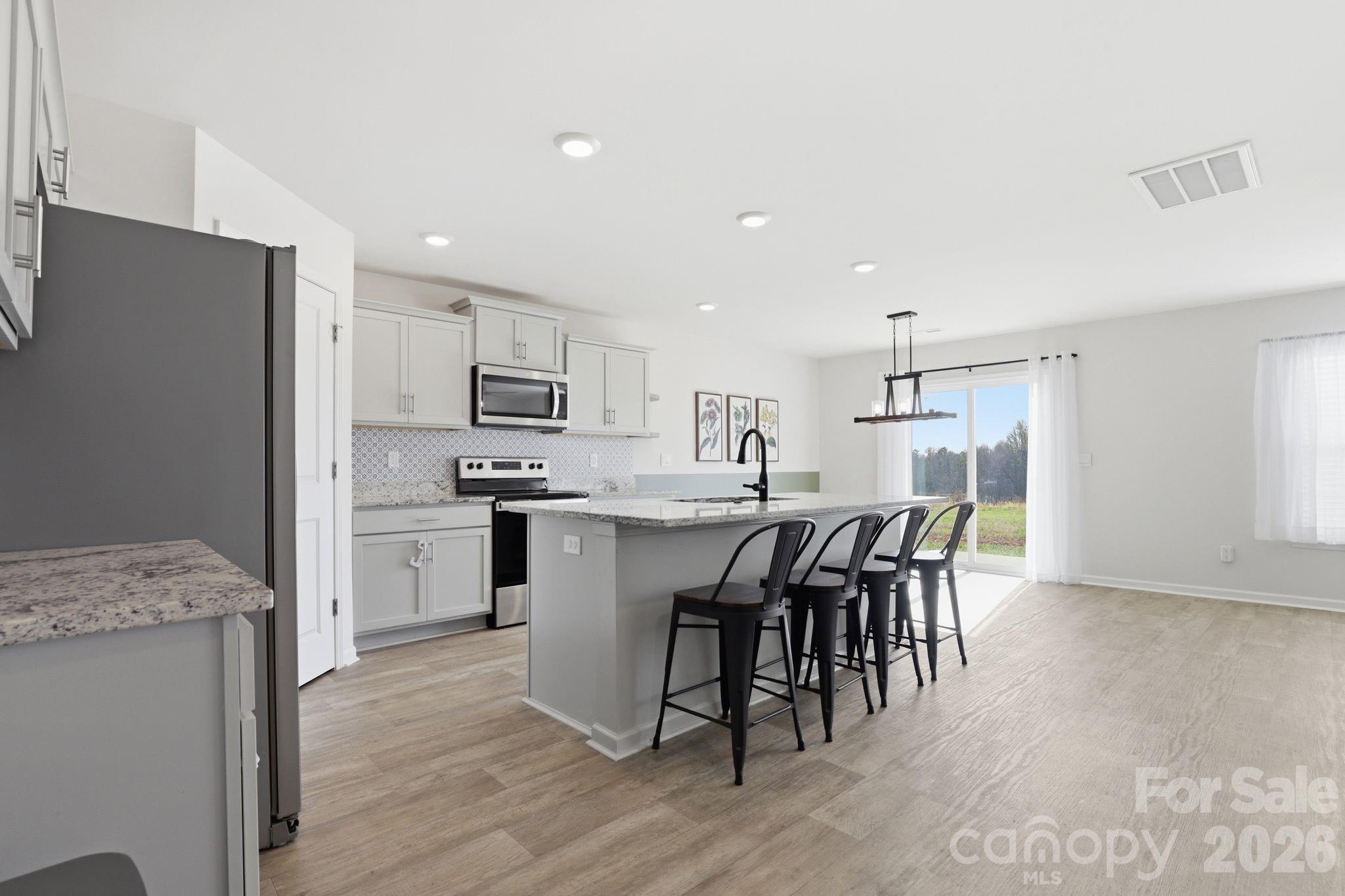 221 Culloden Drive — Mocksville
