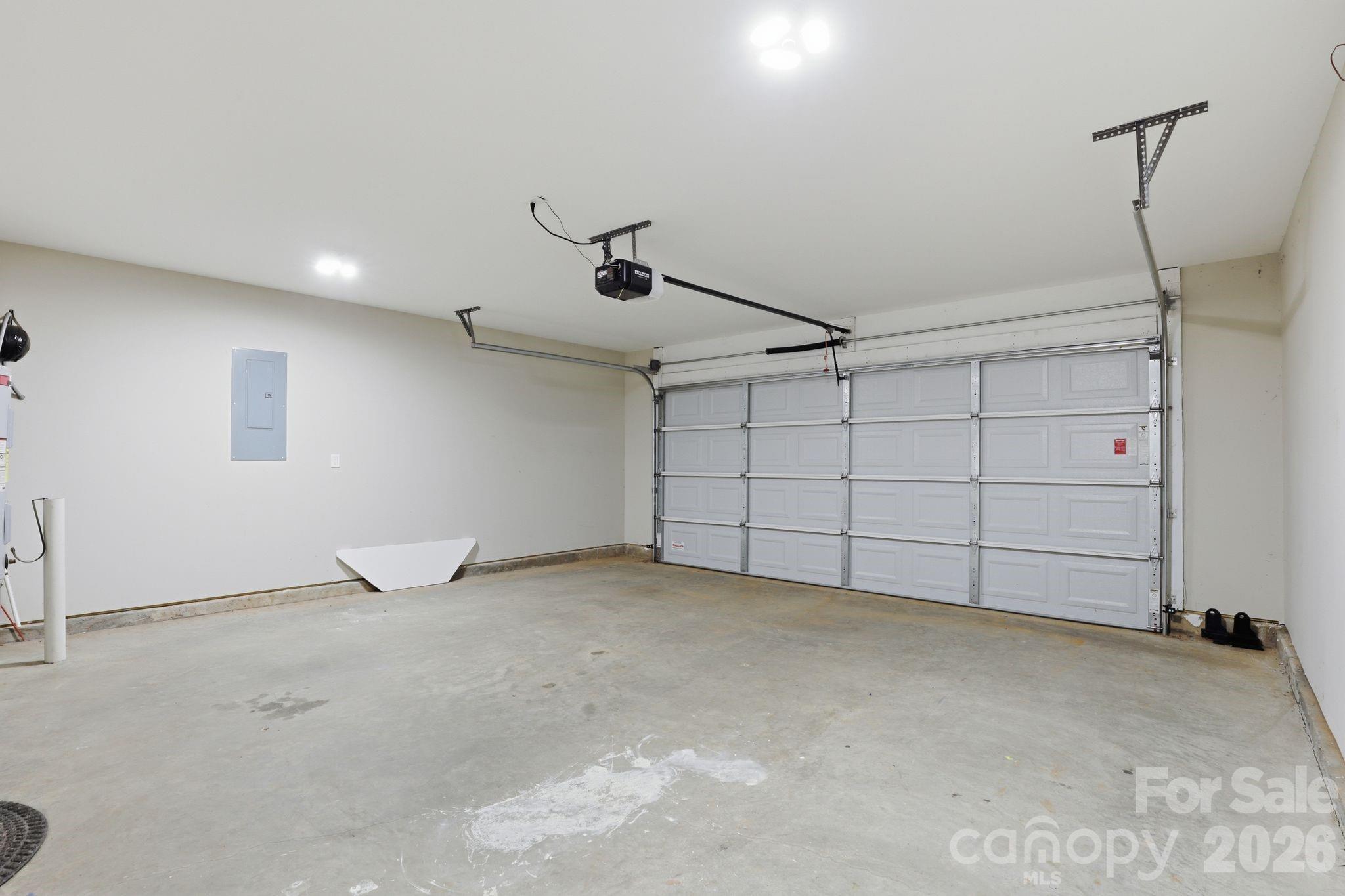 221 Culloden Drive — Mocksville