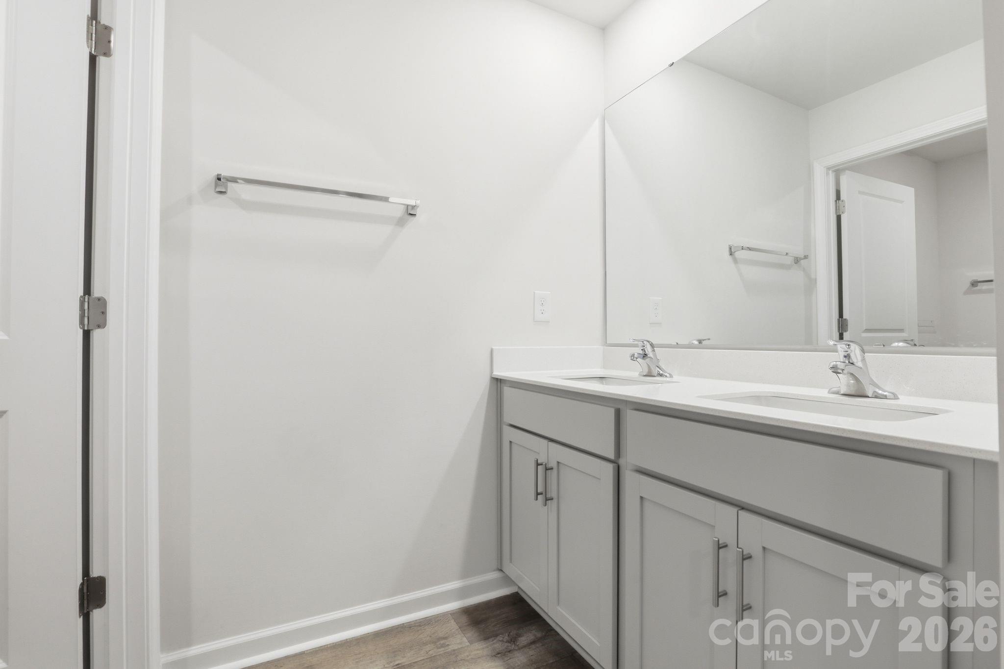 221 Culloden Drive — Mocksville