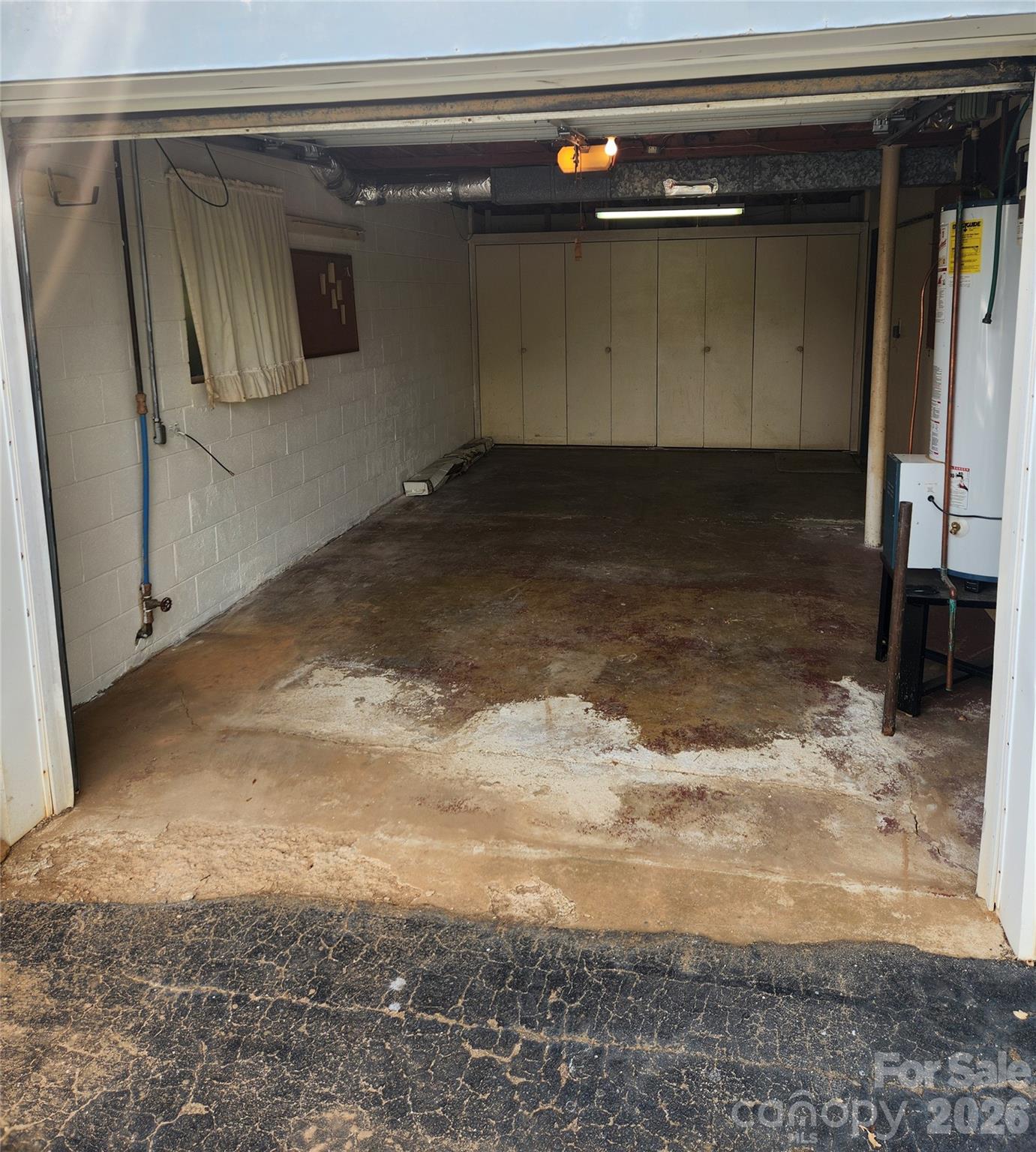 167 Mount Carmel Road — Asheville