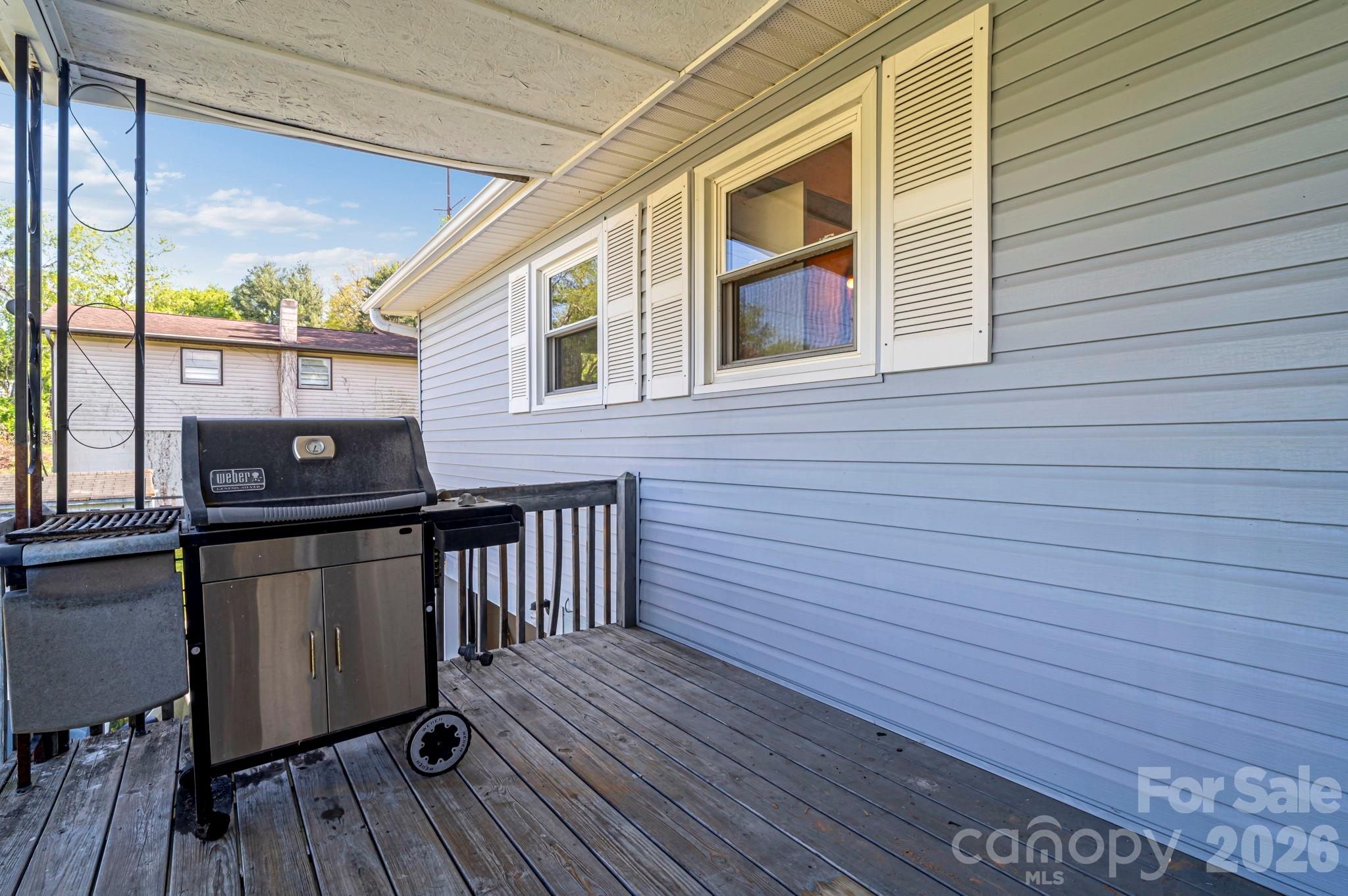 167 Mount Carmel Road — Asheville