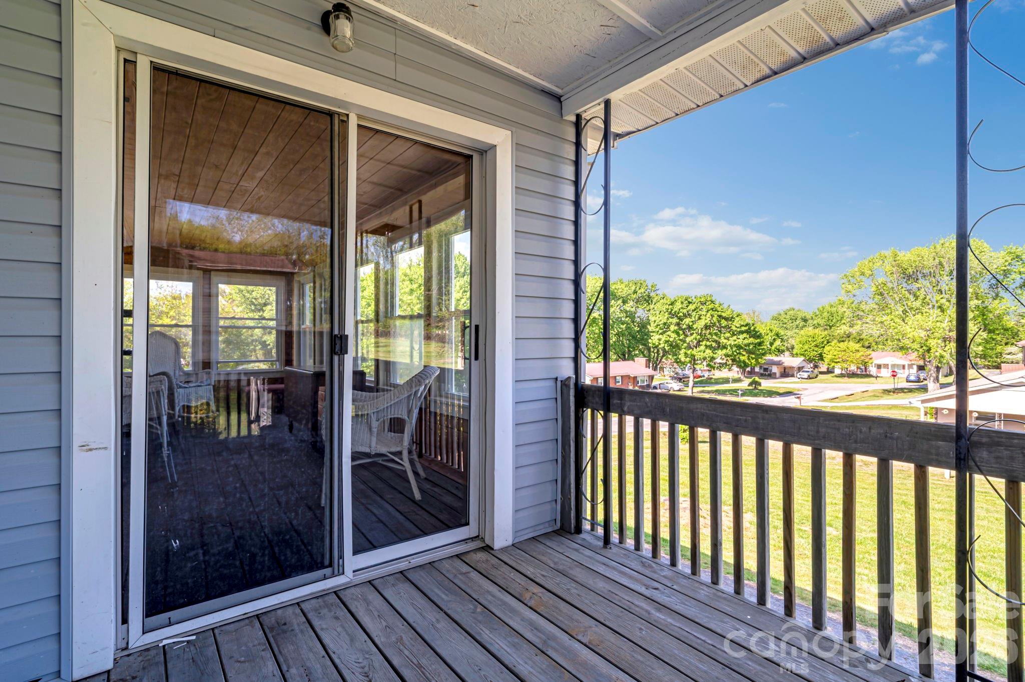 167 Mount Carmel Road — Asheville