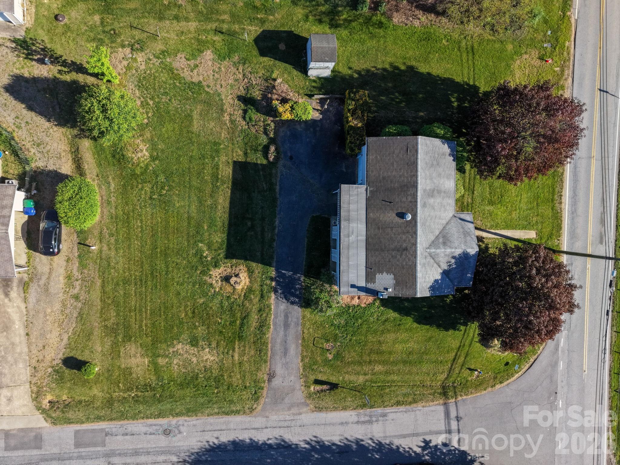 167 Mount Carmel Road — Asheville