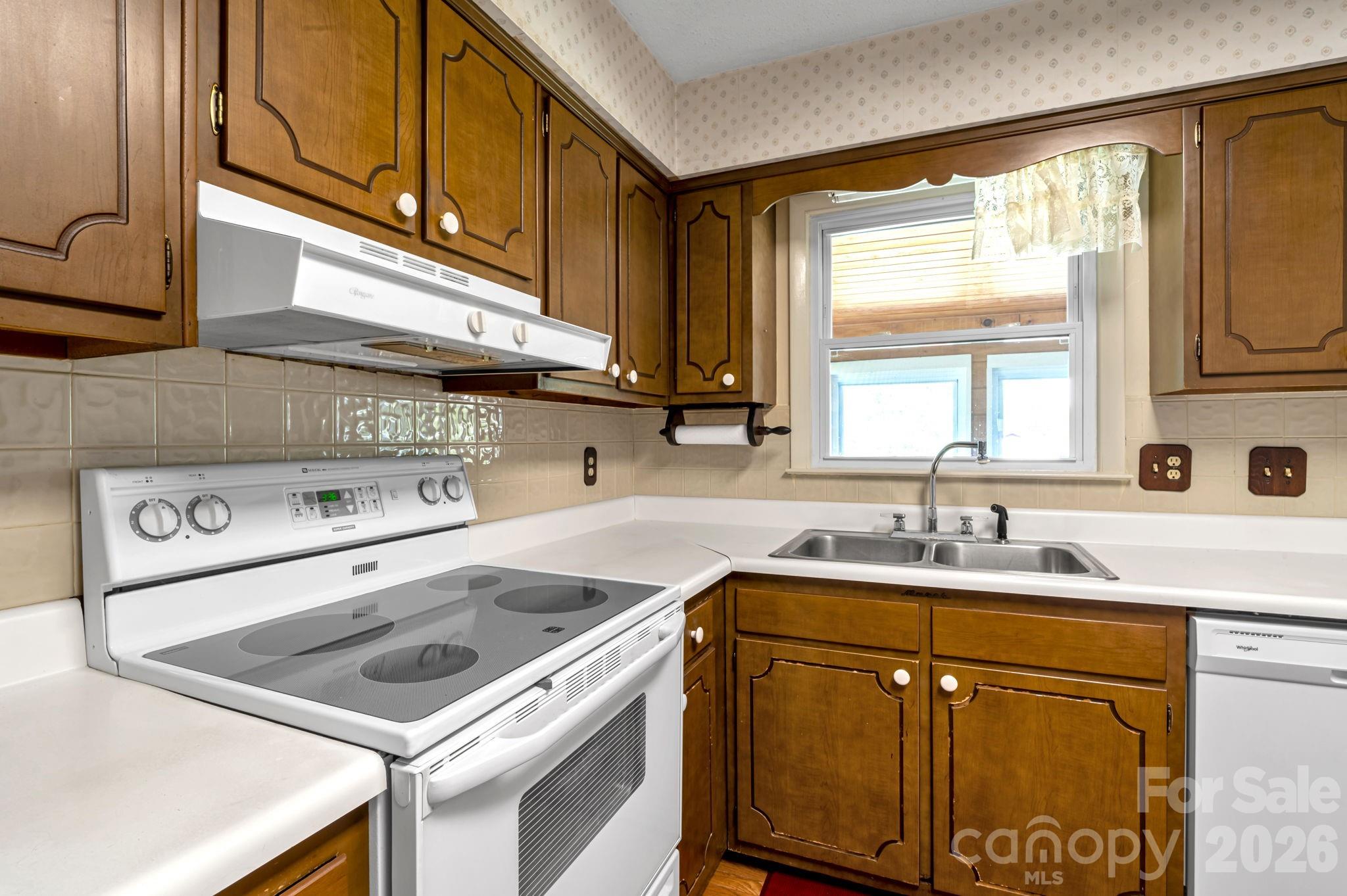 167 Mount Carmel Road — Asheville