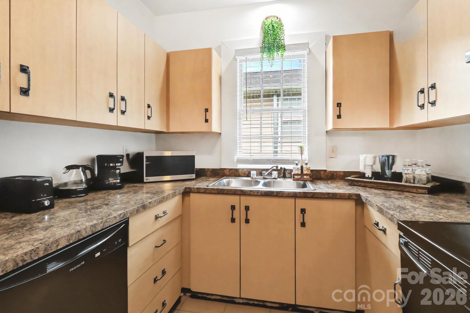 335 S Torrence Street — Charlotte