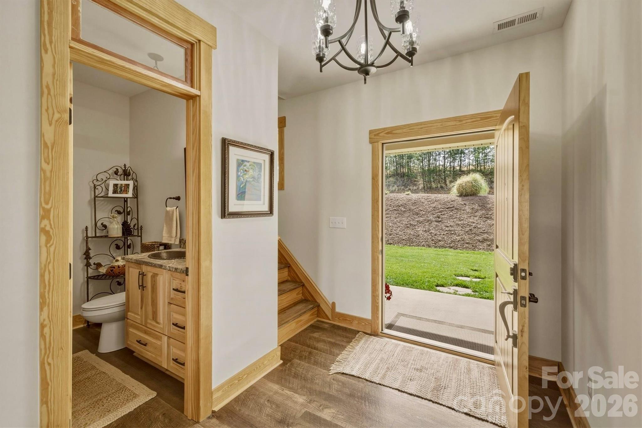1510 High Valley Way — Lenoir