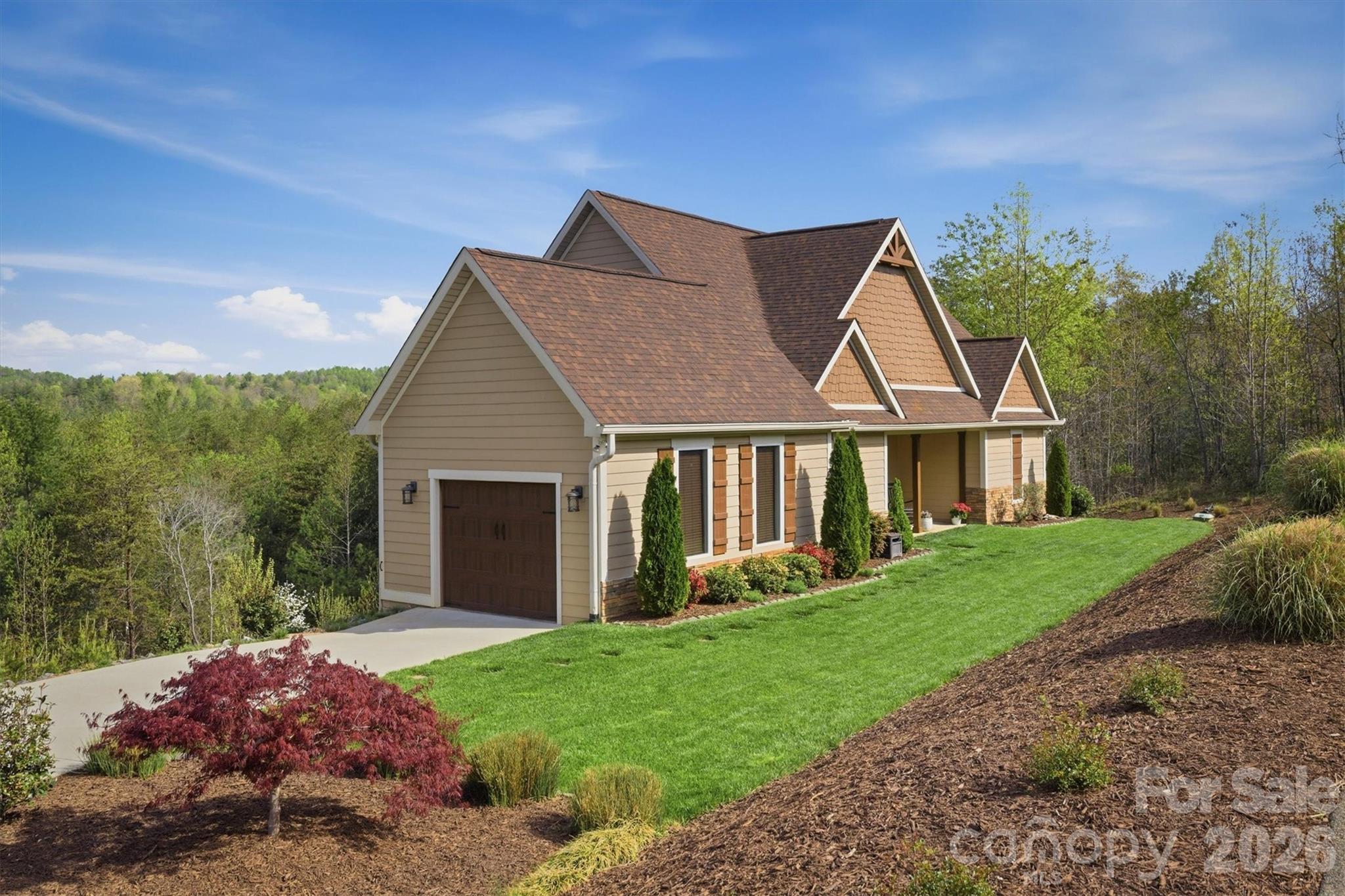 1510 High Valley Way — Lenoir