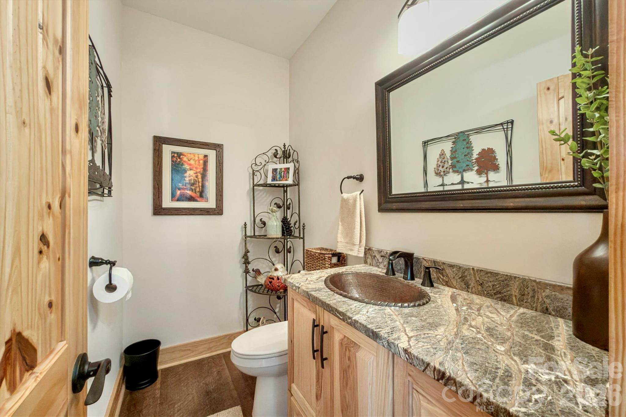 1510 High Valley Way — Lenoir
