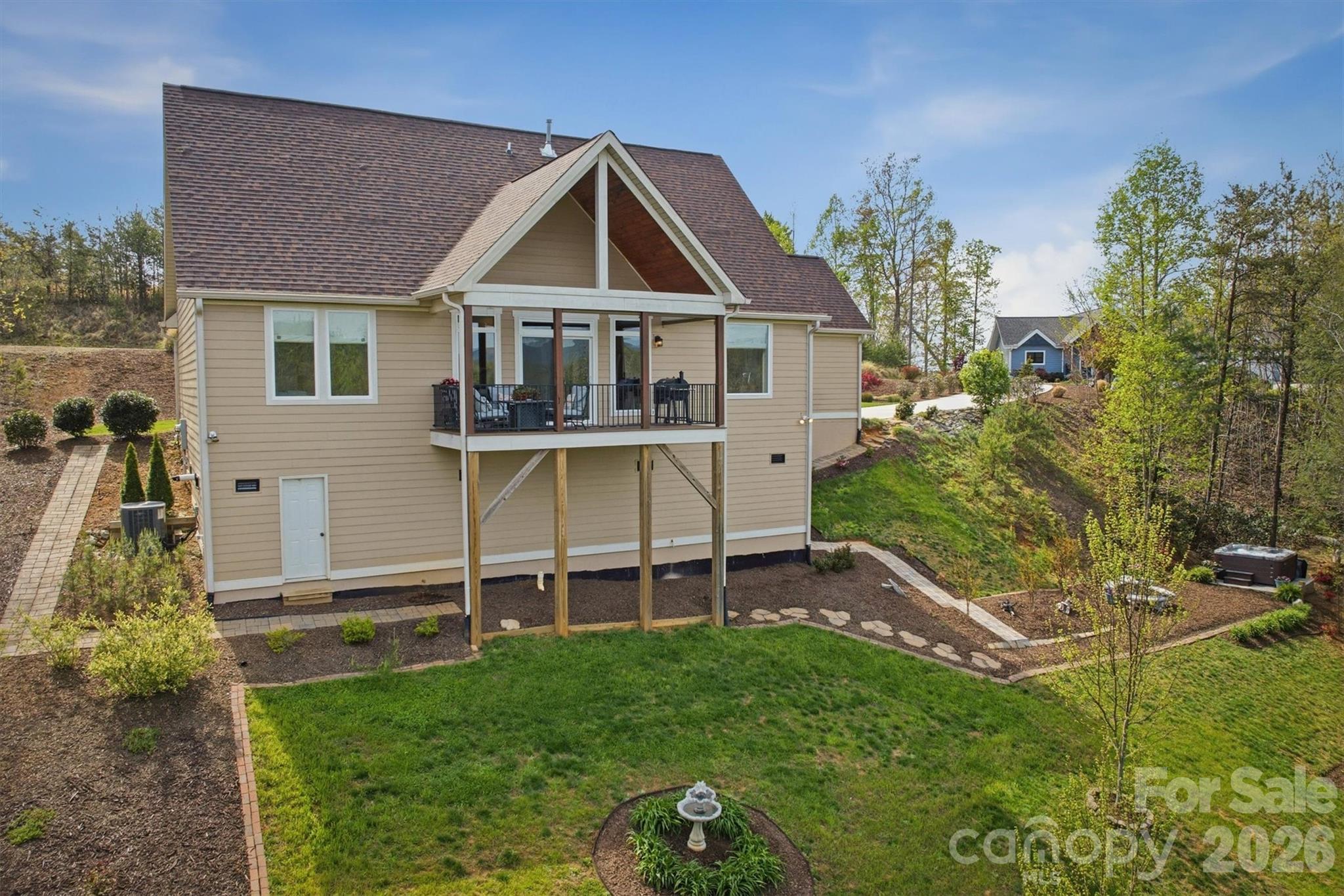 1510 High Valley Way — Lenoir