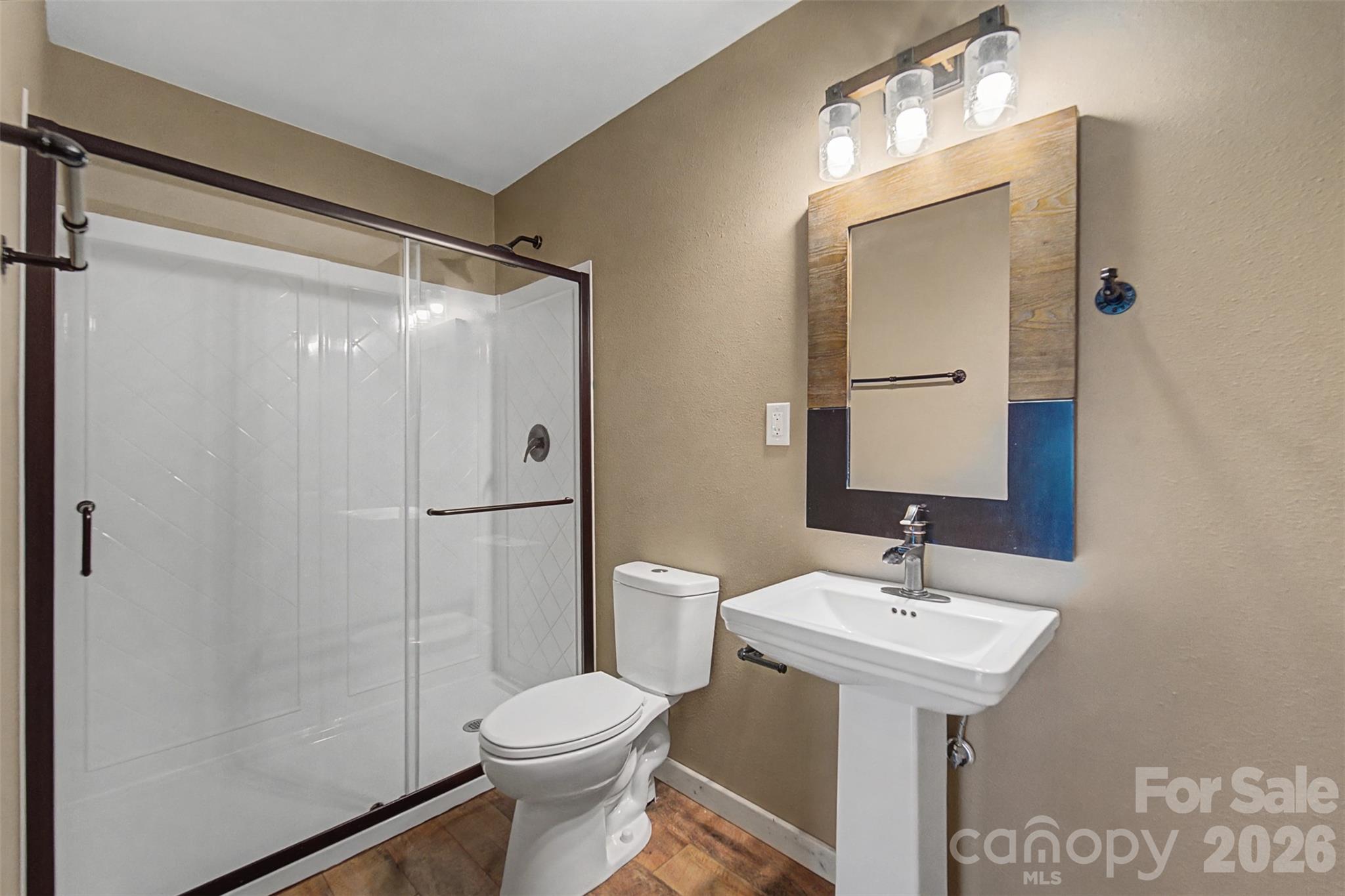 3240 Old Henson Cove Road — Canton