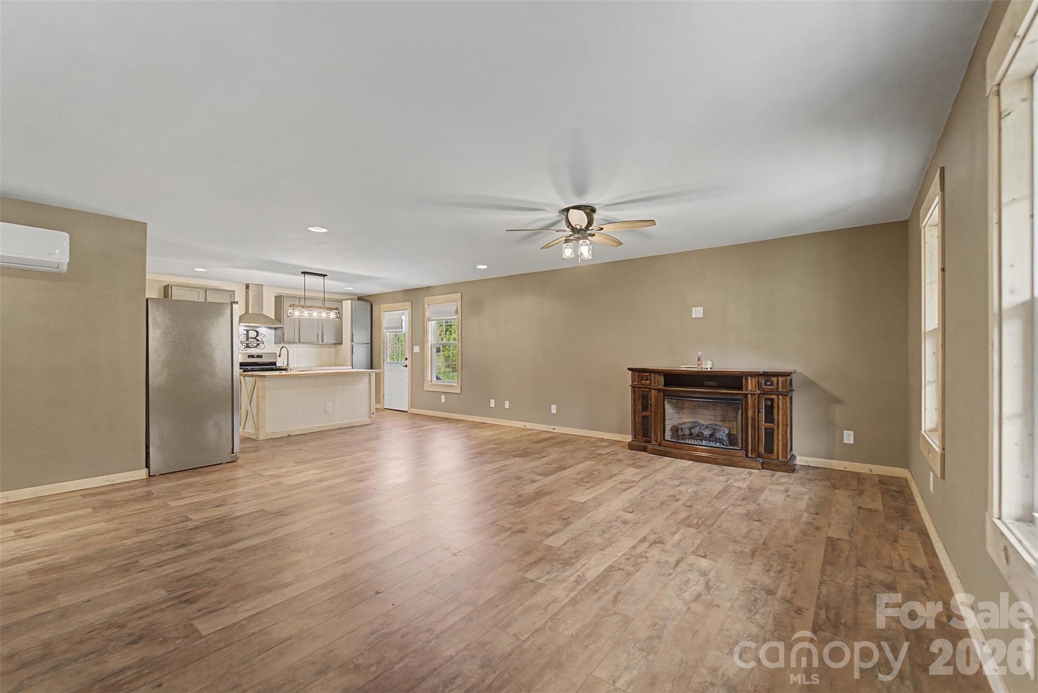 3240 Old Henson Cove Road — Canton
