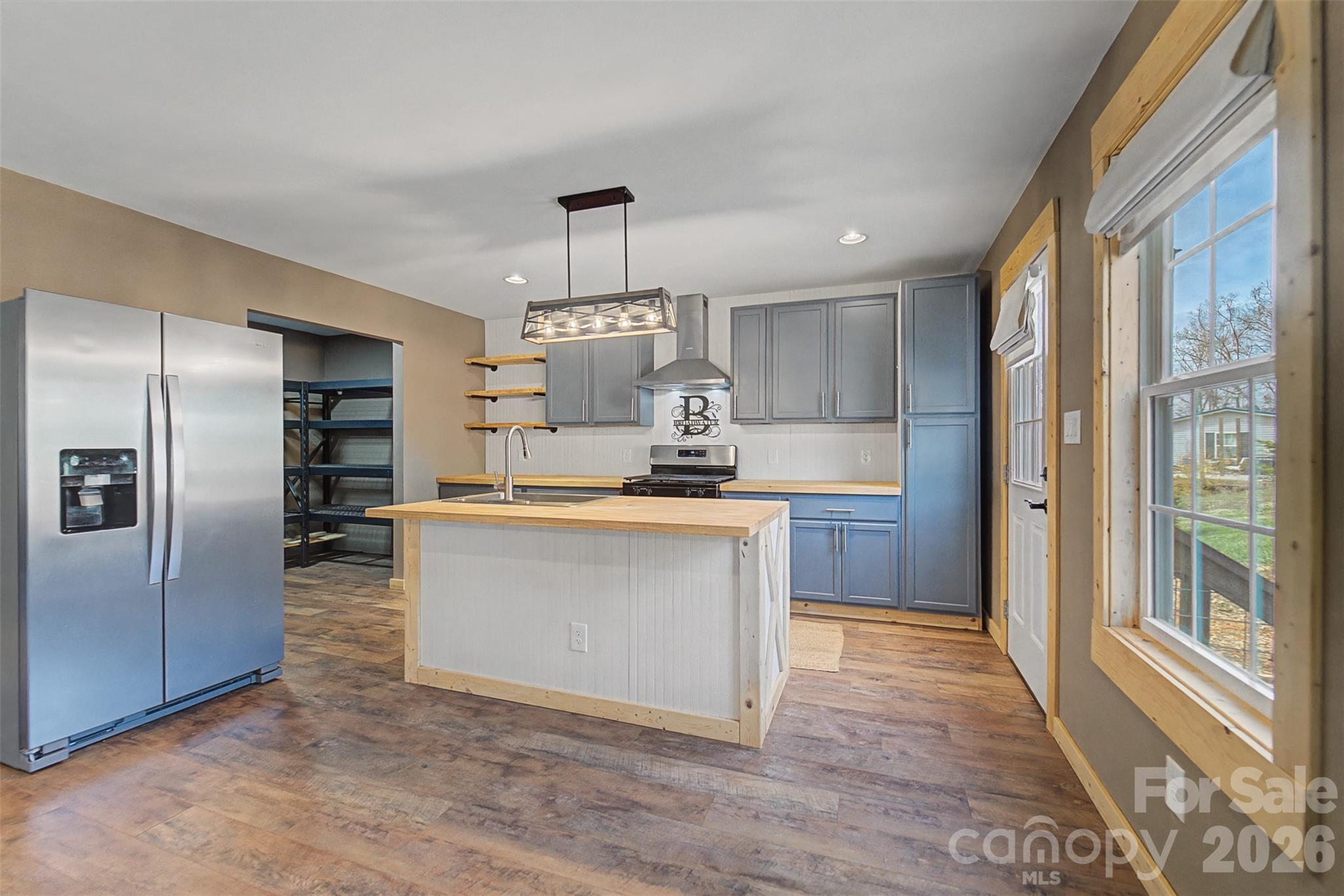 3240 Old Henson Cove Road — Canton