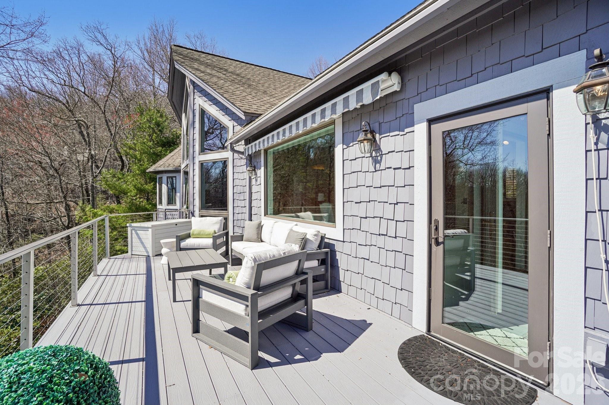 133 Falls Summit Road — Hendersonville