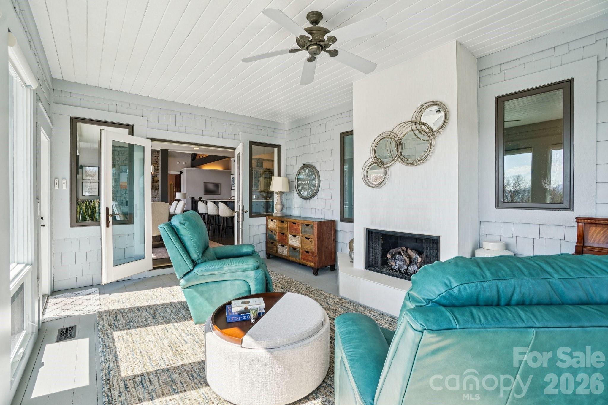 133 Falls Summit Road — Hendersonville