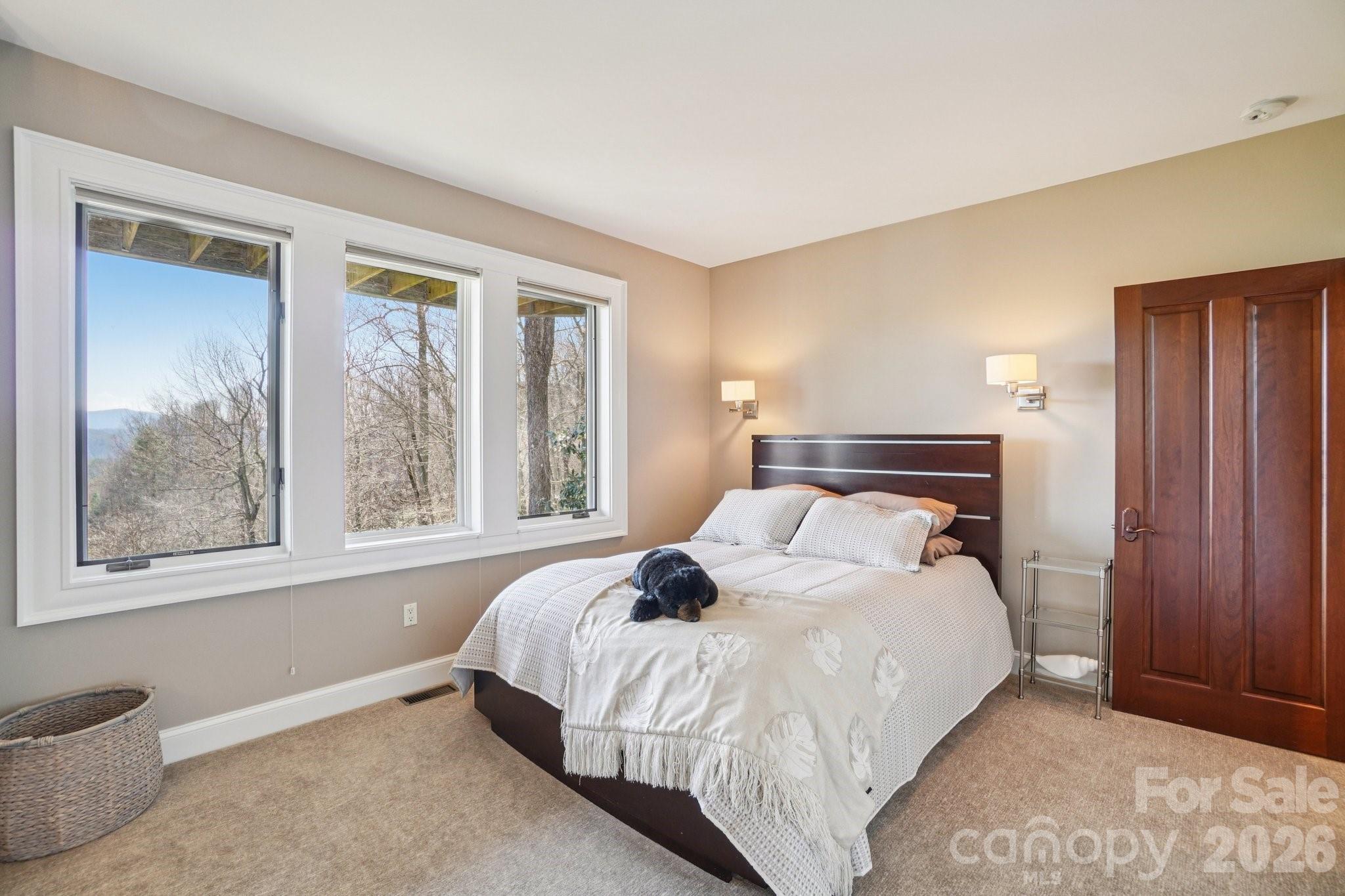133 Falls Summit Road — Hendersonville