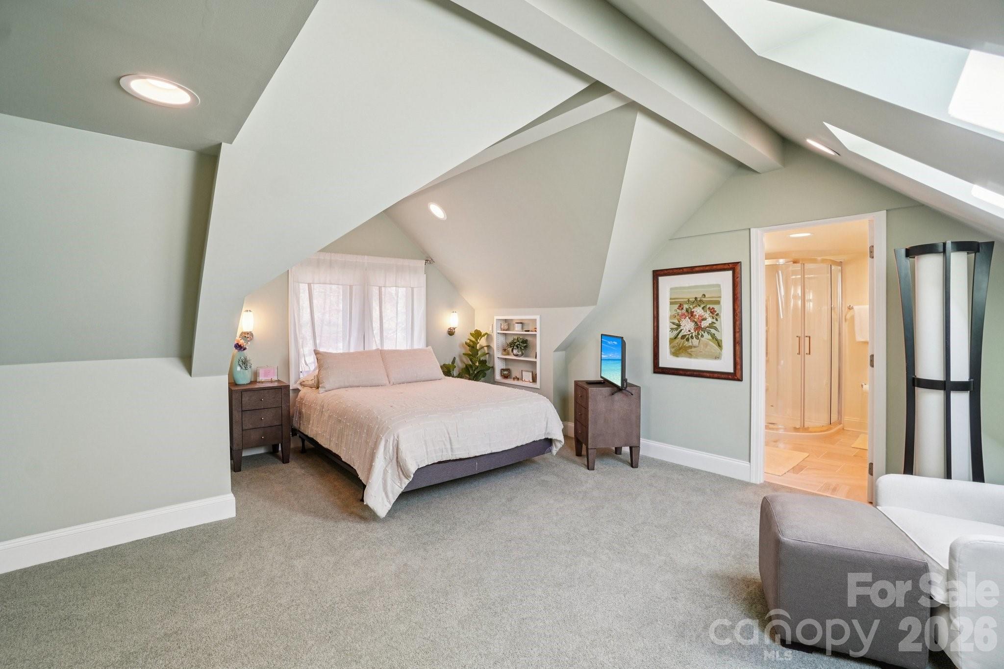 133 Falls Summit Road — Hendersonville