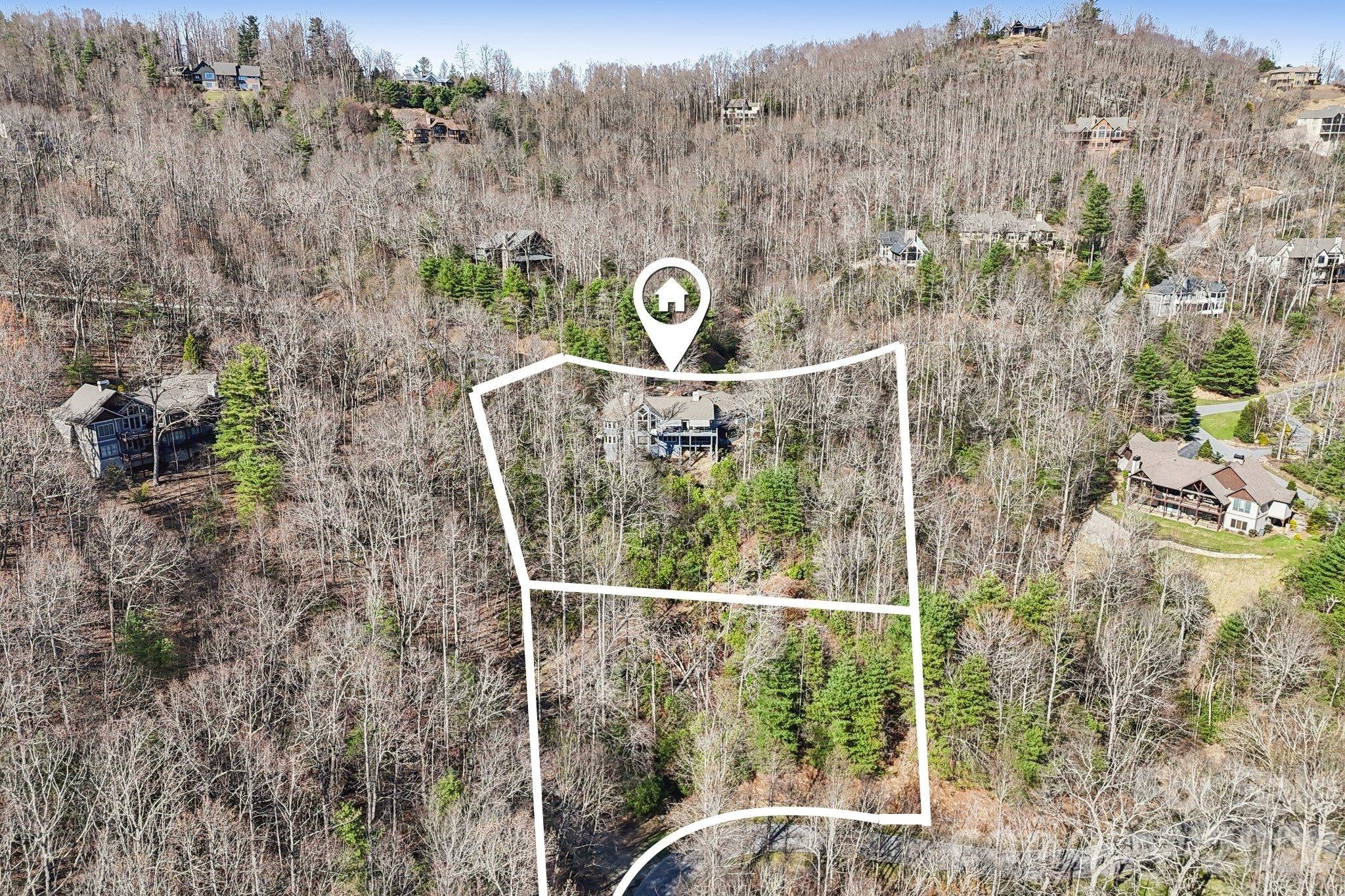 133 Falls Summit Road — Hendersonville