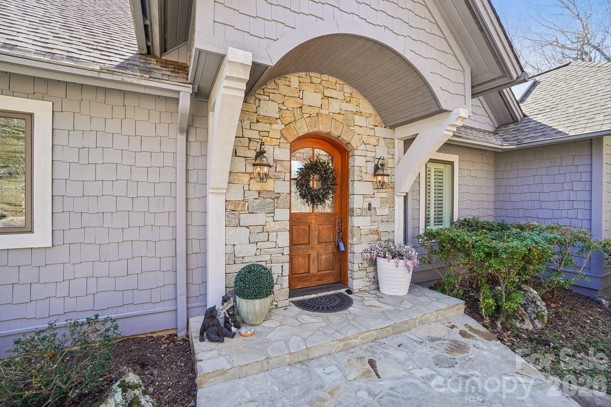 133 Falls Summit Road — Hendersonville