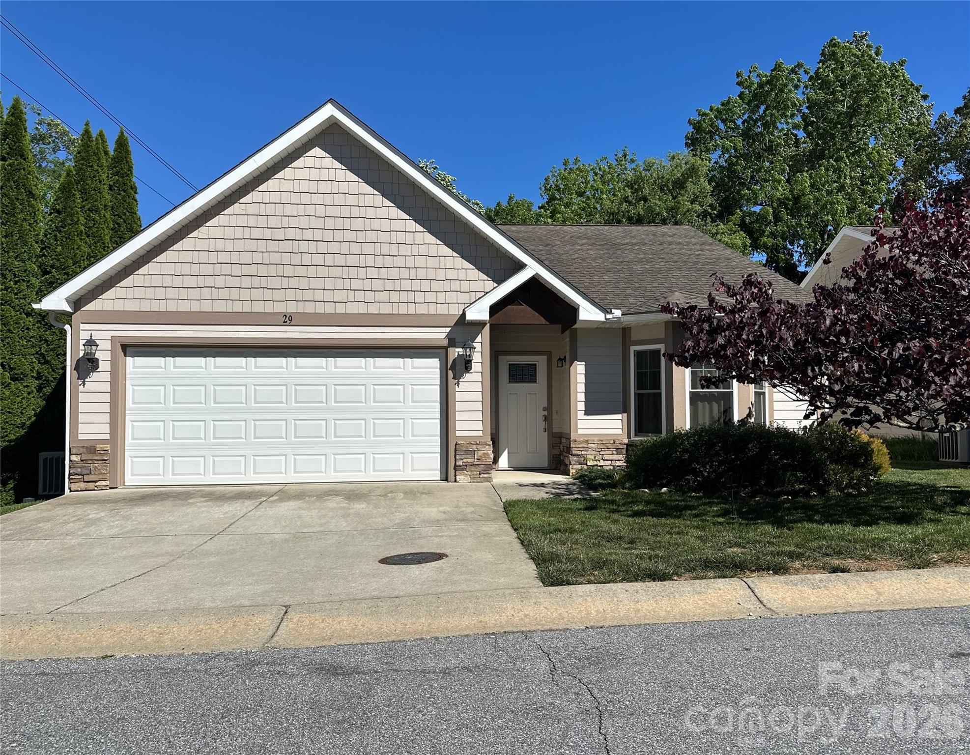 29 Kaylor Drive — Arden