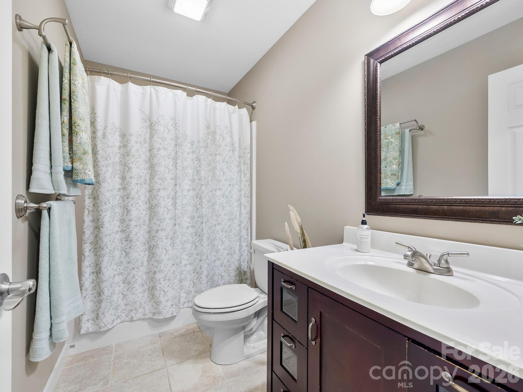 29 Kaylor Drive — Arden