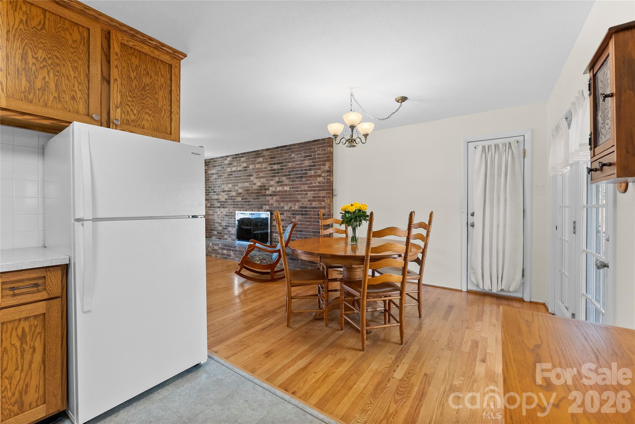 879 New Haw Creek Road — Asheville