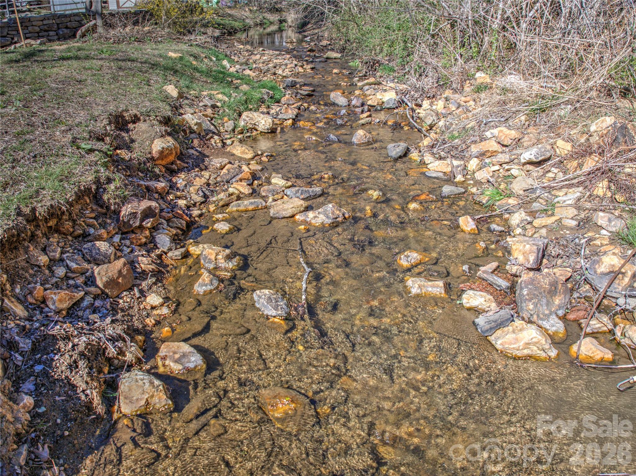 879 New Haw Creek Road — Asheville