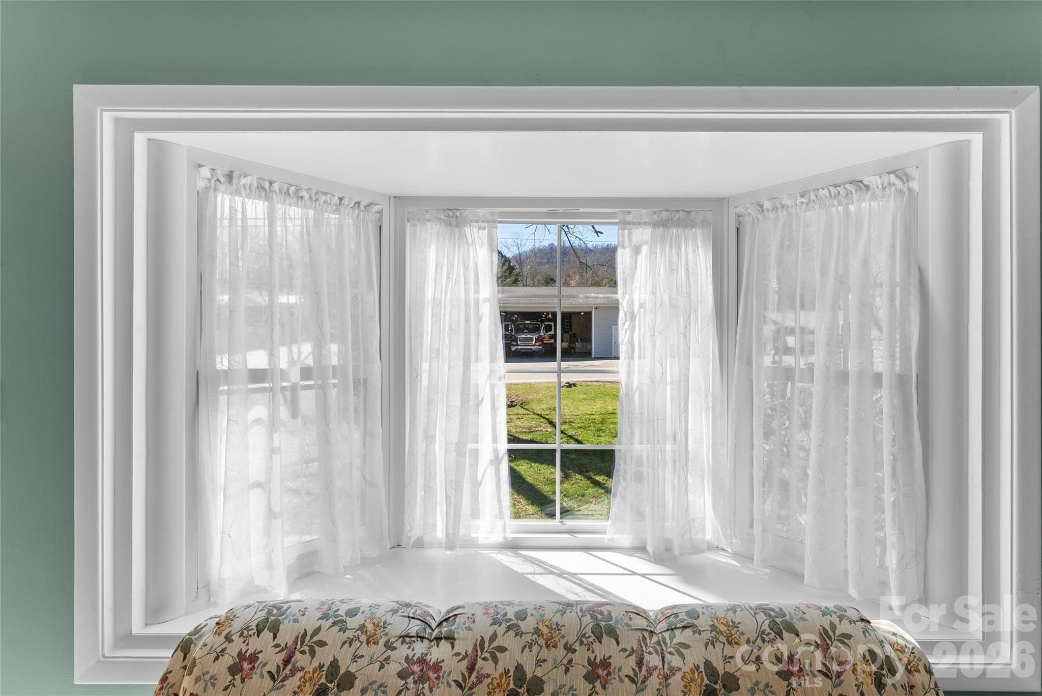 879 New Haw Creek Road — Asheville