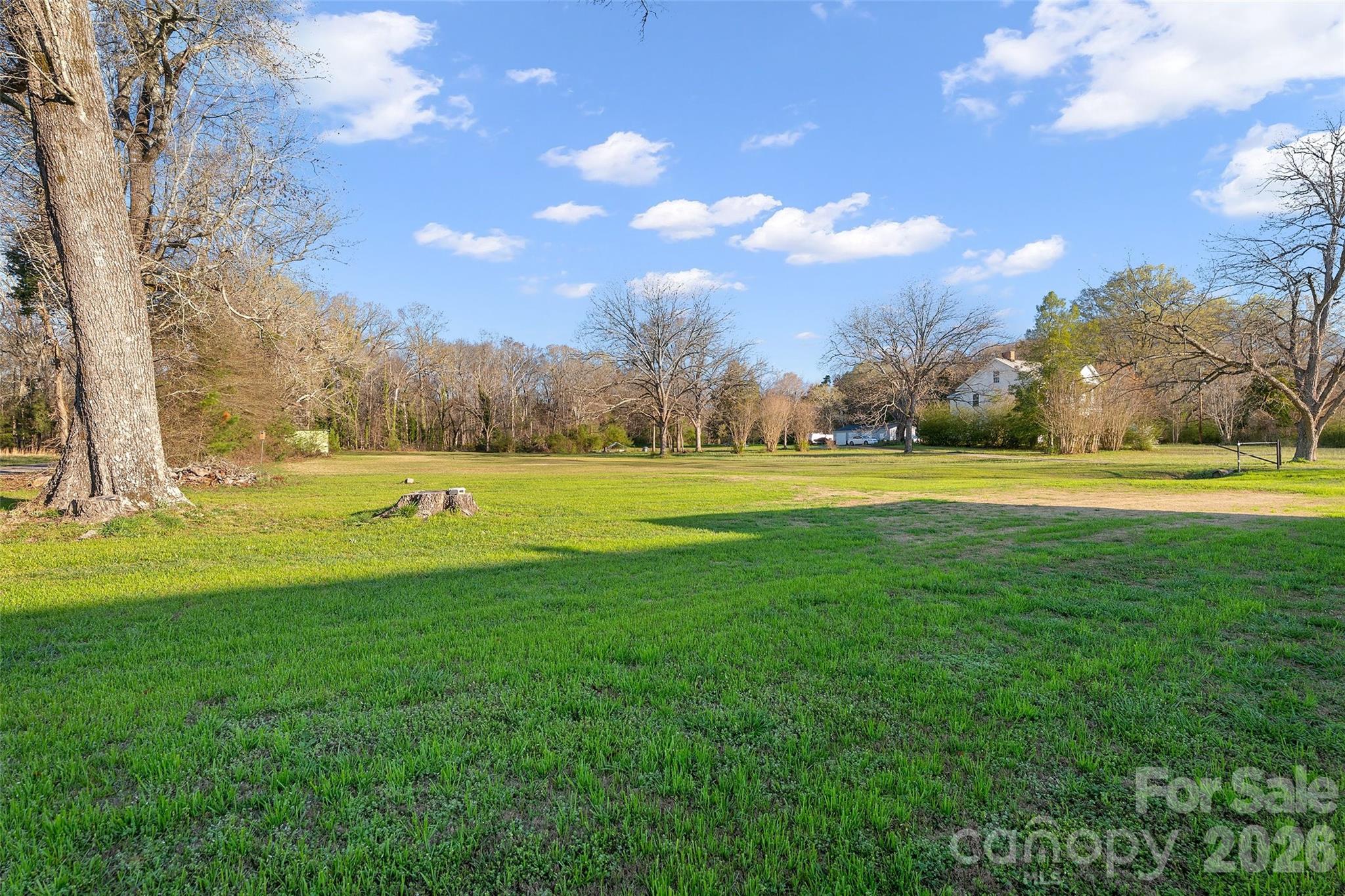 871 Saluda Road — Chester