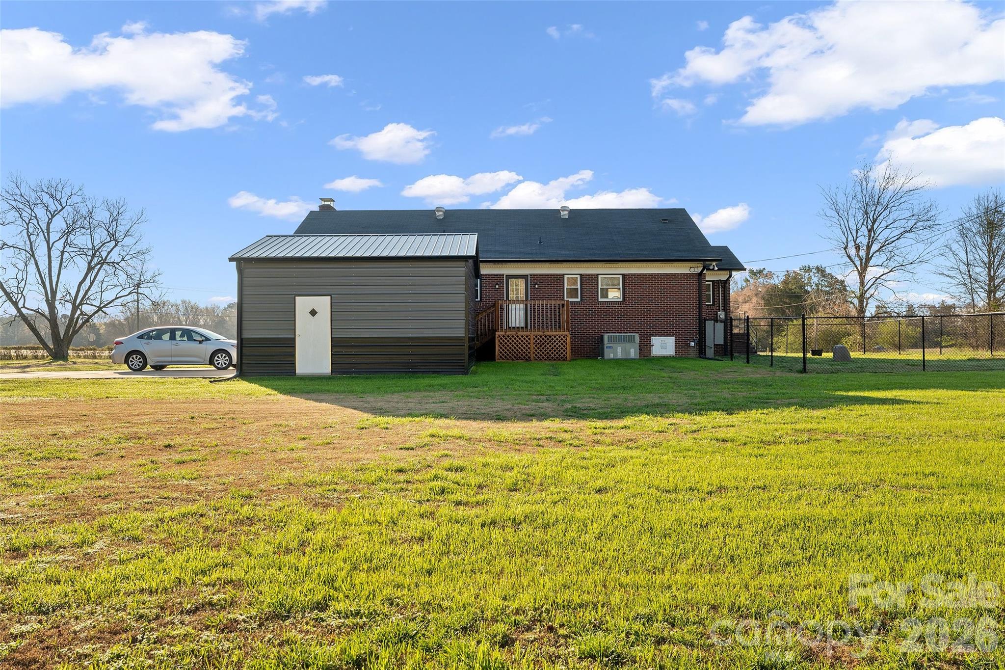 871 Saluda Road — Chester