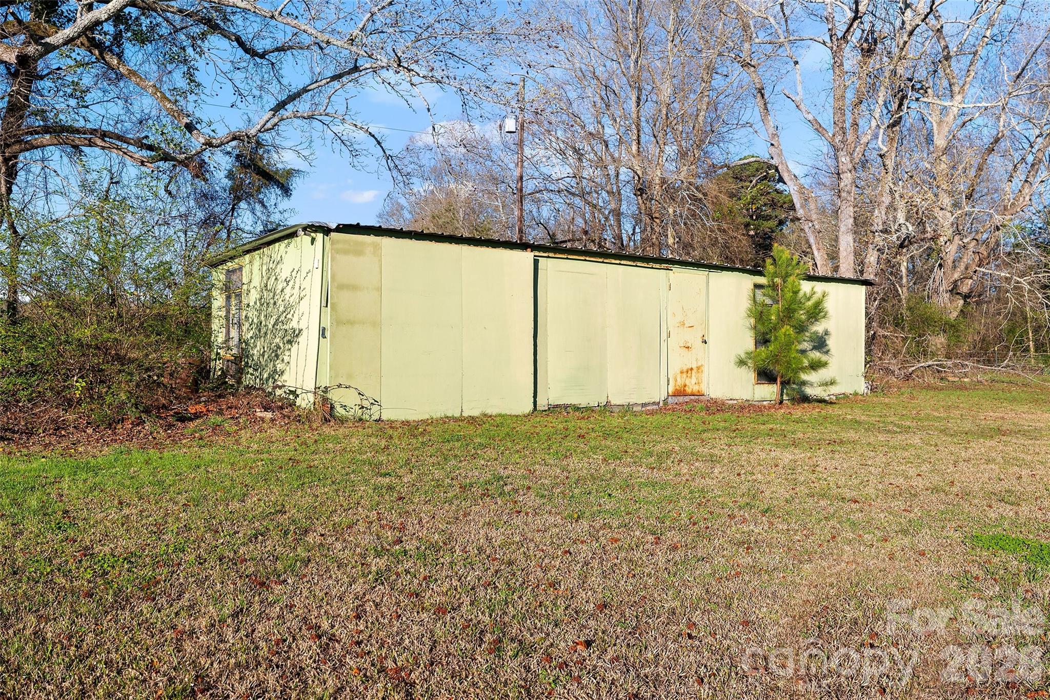 871 Saluda Road — Chester