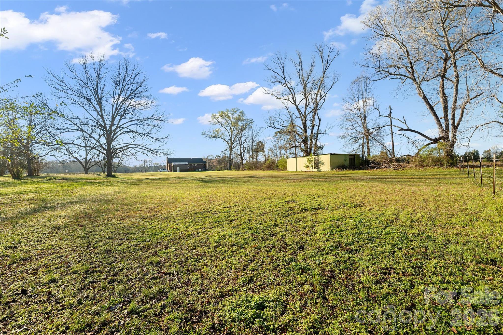 871 Saluda Road — Chester